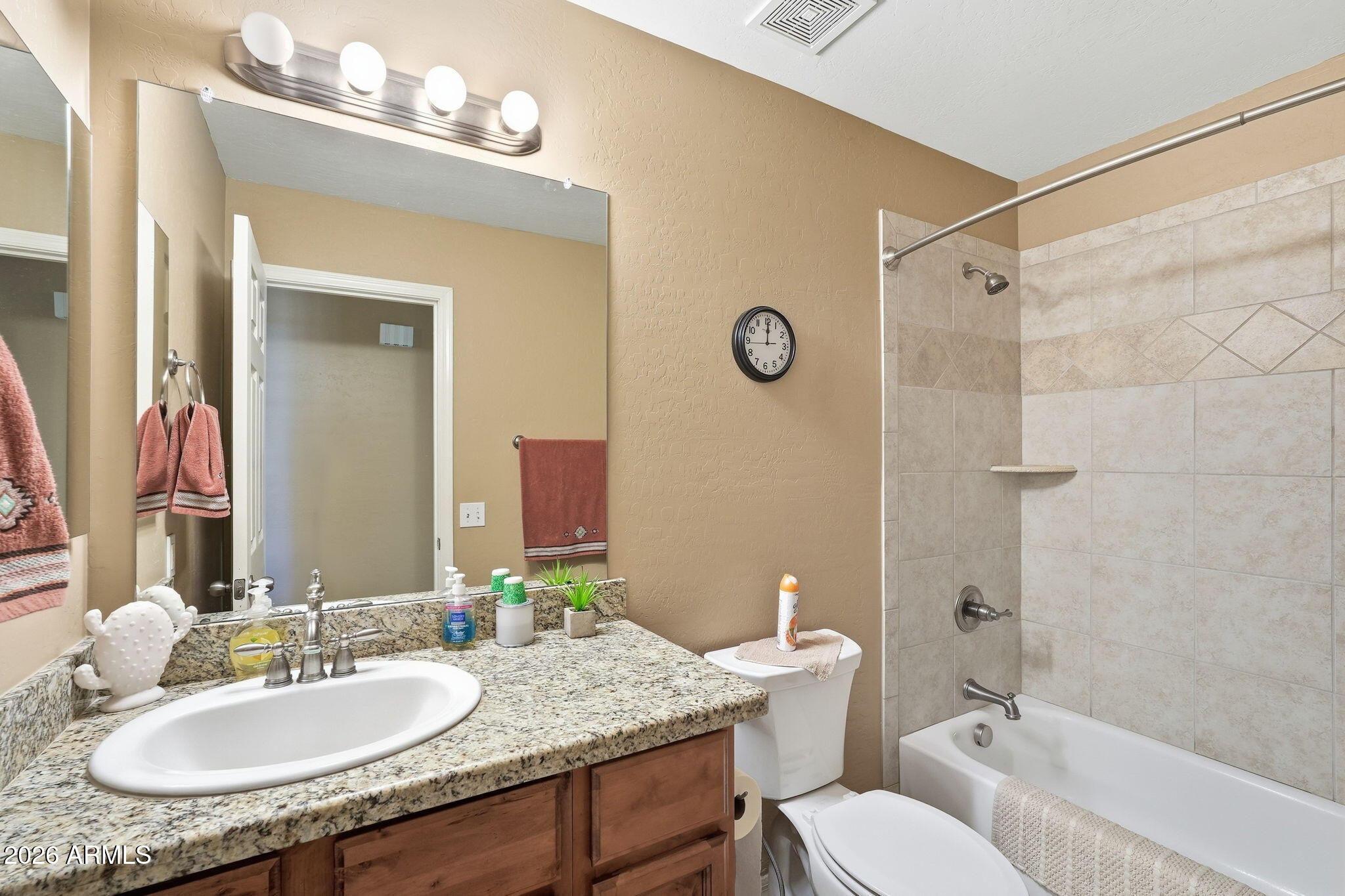 COM @ NW COR OF SEC 30-5S-9E TH S-1D E-1664.17 TH - Residential