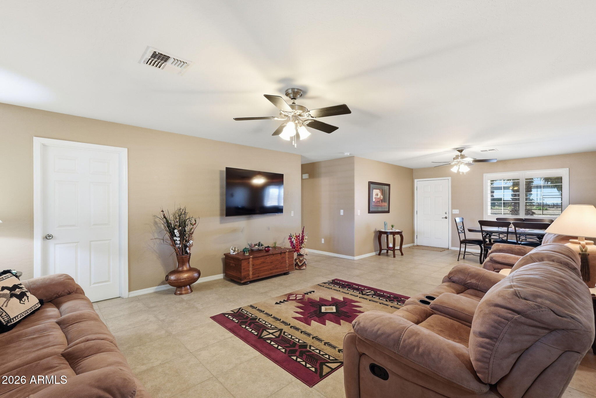 COM @ NW COR OF SEC 30-5S-9E TH S-1D E-1664.17 TH - Residential