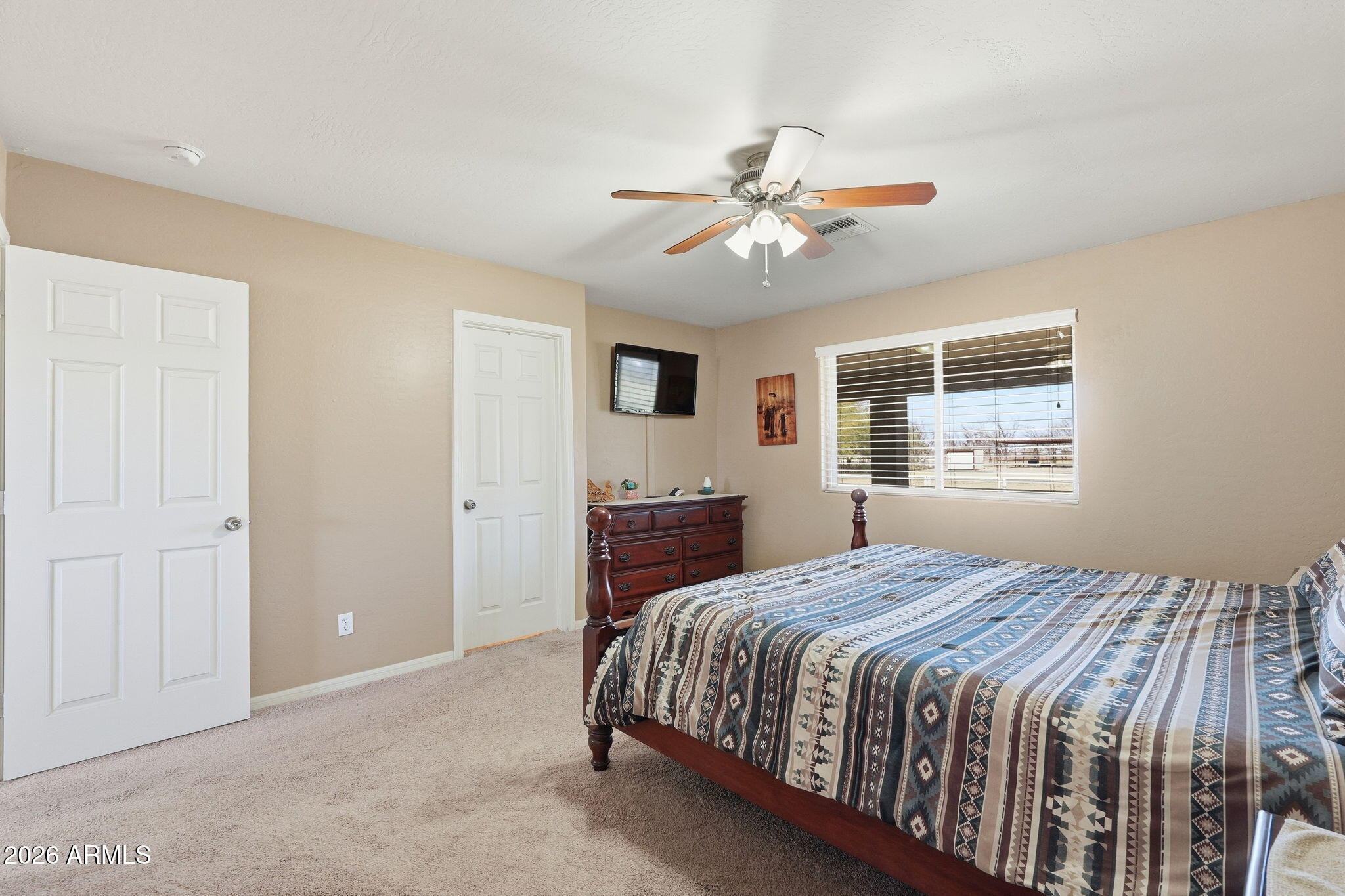 COM @ NW COR OF SEC 30-5S-9E TH S-1D E-1664.17 TH - Residential