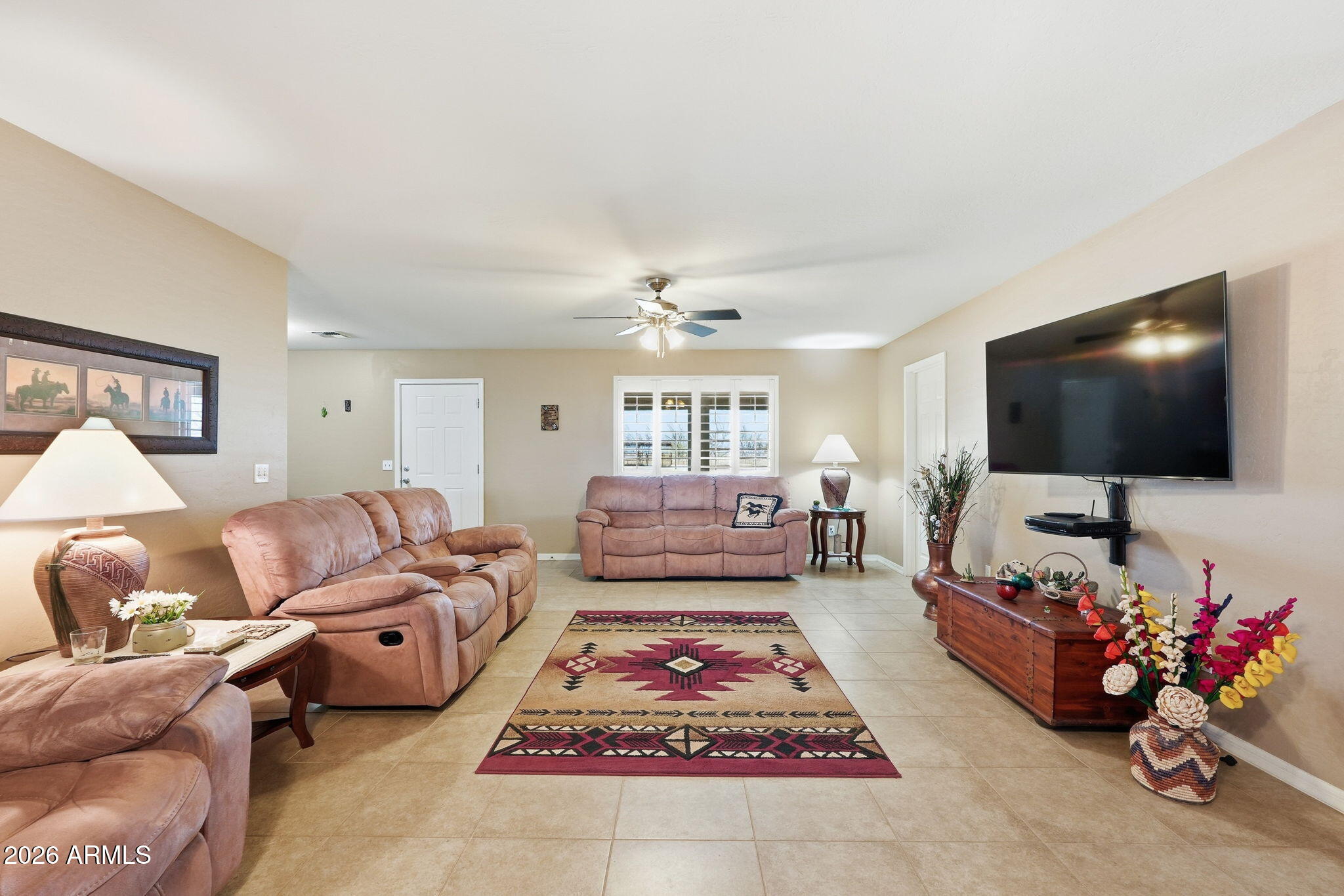 COM @ NW COR OF SEC 30-5S-9E TH S-1D E-1664.17 TH - Residential