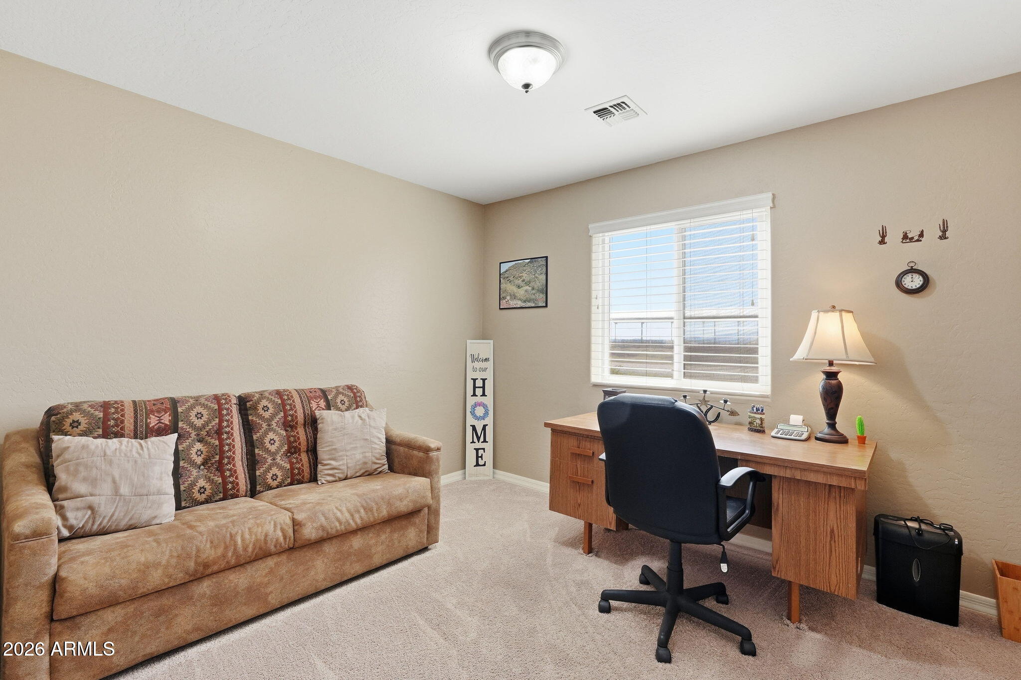 COM @ NW COR OF SEC 30-5S-9E TH S-1D E-1664.17 TH - Residential