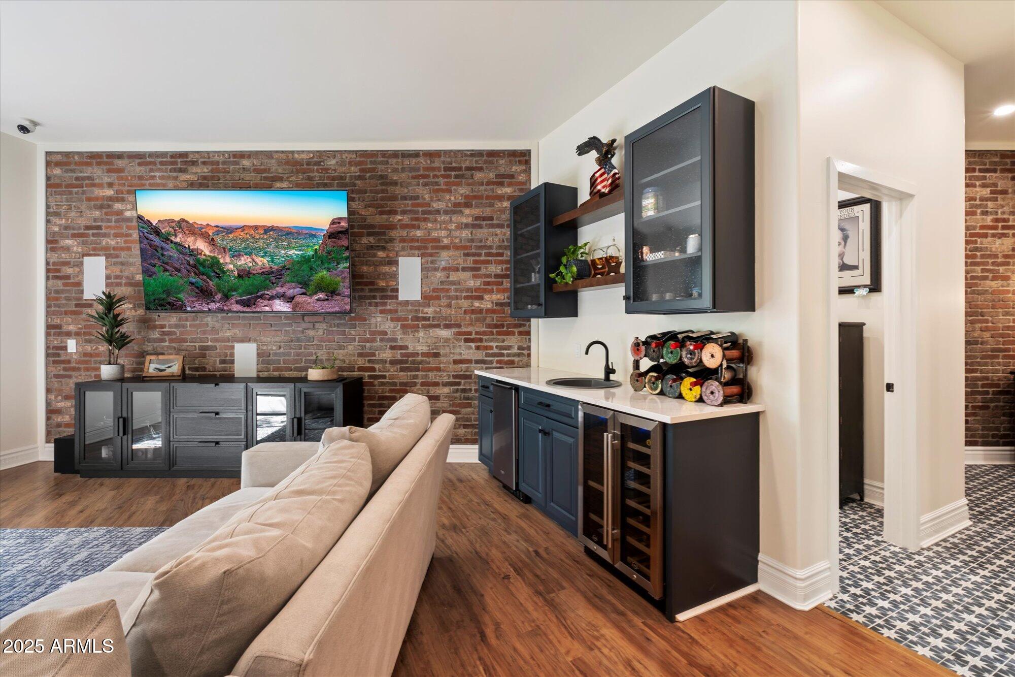FOOTHILLS RANCHOS - Residential