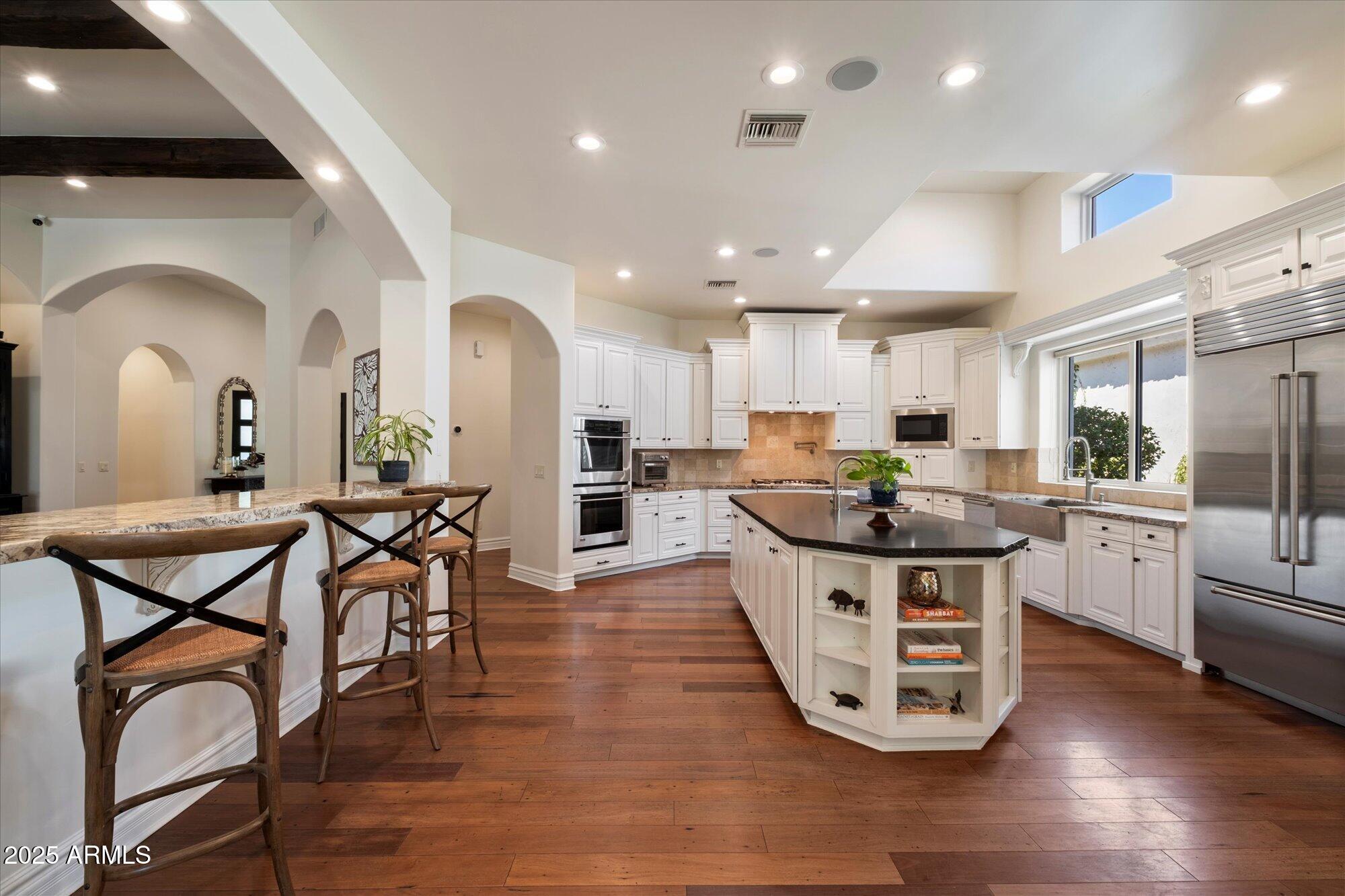 FOOTHILLS RANCHOS - Residential