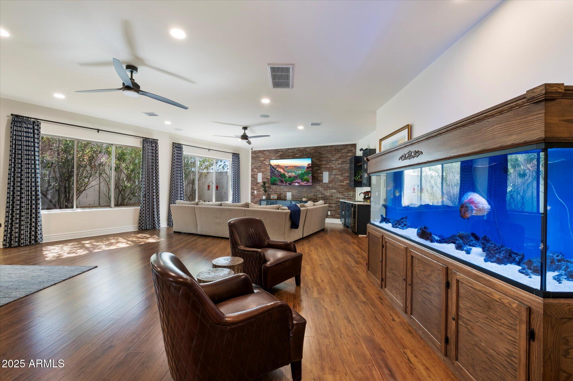 FOOTHILLS RANCHOS - Residential