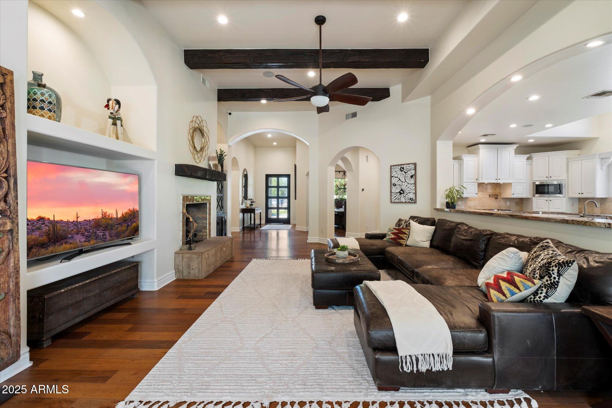 FOOTHILLS RANCHOS - Residential