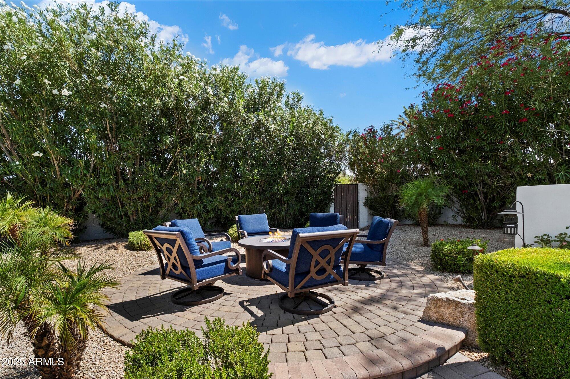 FOOTHILLS RANCHOS - Residential
