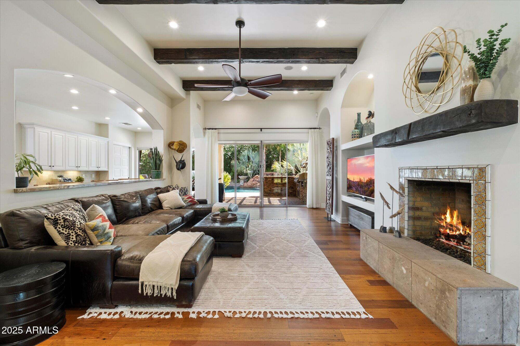 FOOTHILLS RANCHOS - Residential