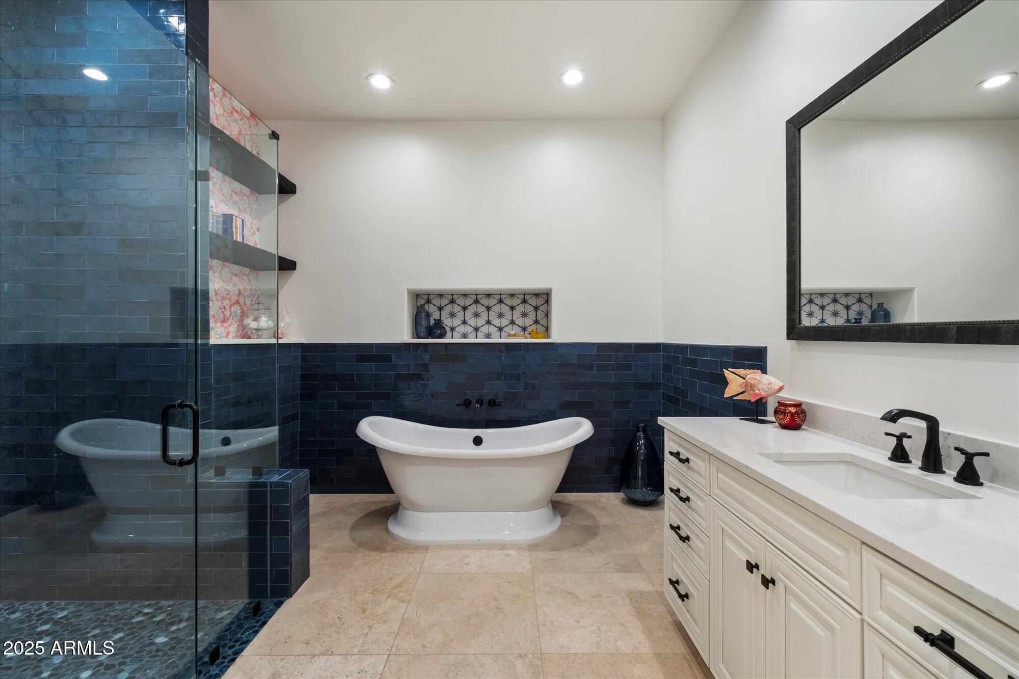 FOOTHILLS RANCHOS - Residential