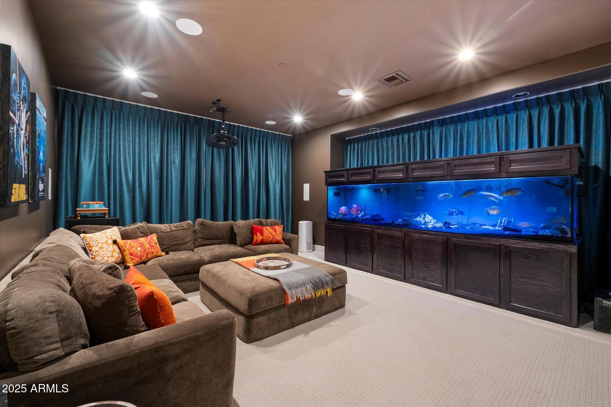 FOOTHILLS RANCHOS - Residential