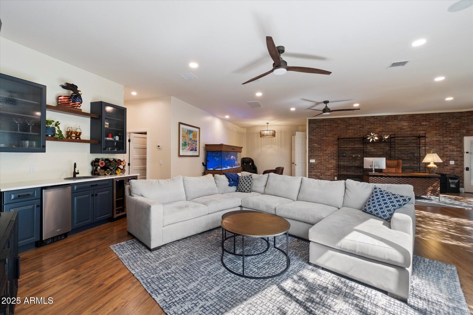 FOOTHILLS RANCHOS - Residential
