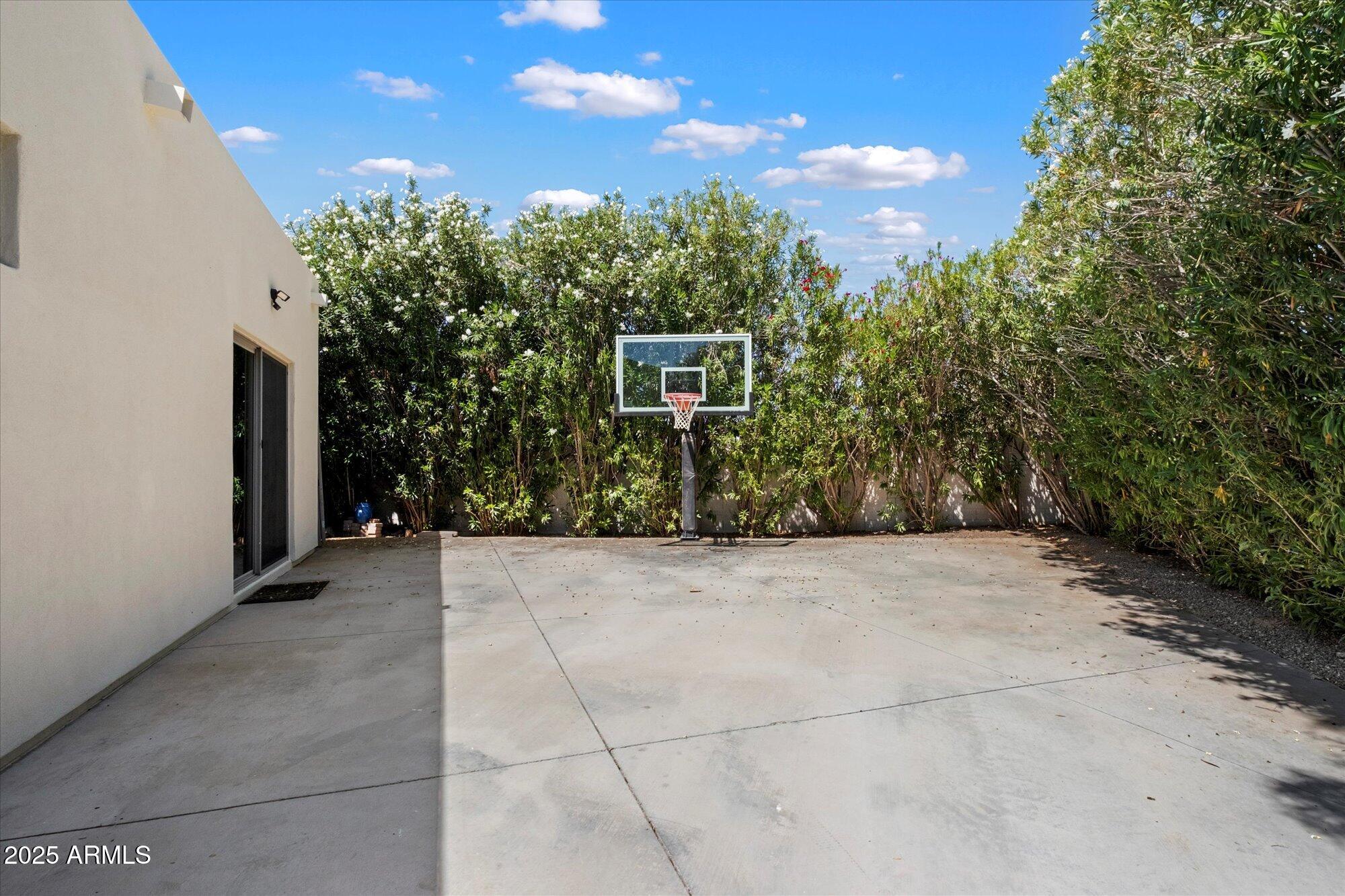 FOOTHILLS RANCHOS - Residential