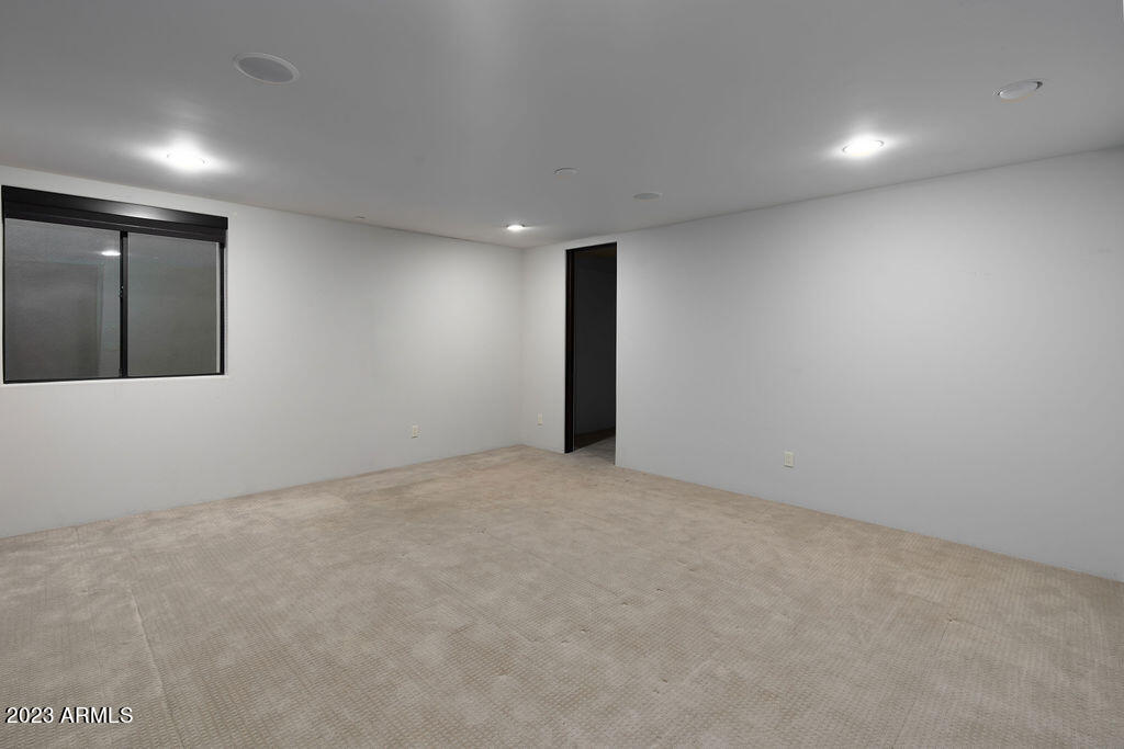LA TIERRA ESTATES AMD - Residential