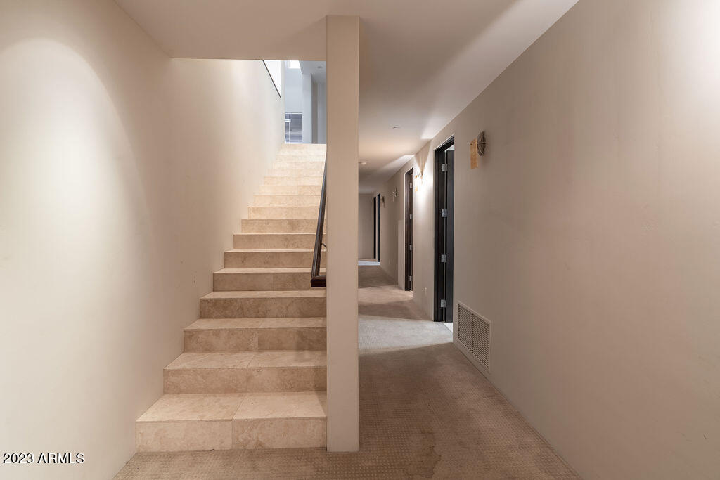 LA TIERRA ESTATES AMD - Residential