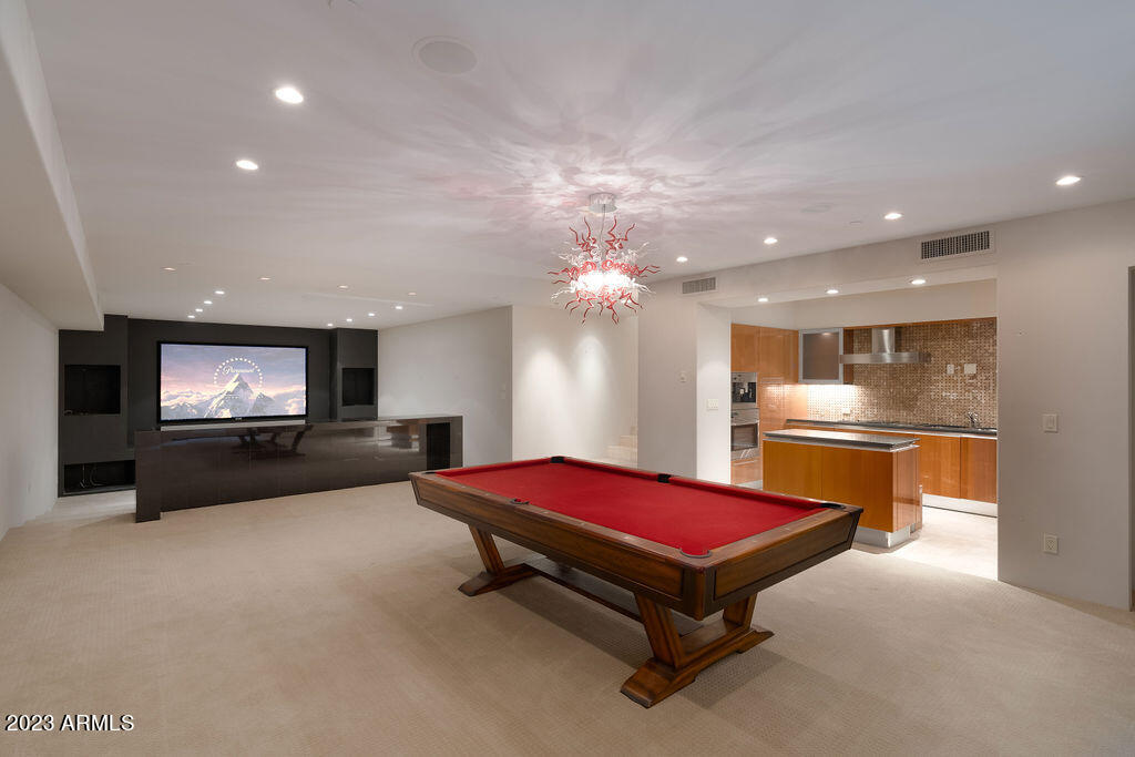 LA TIERRA ESTATES AMD - Residential