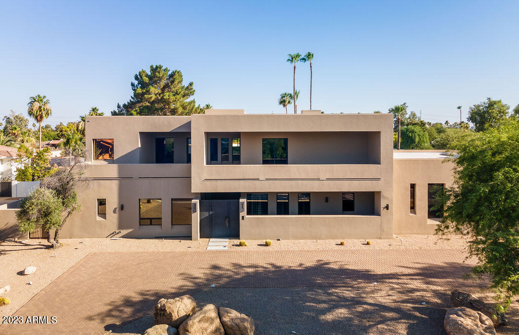LA TIERRA ESTATES AMD - Residential