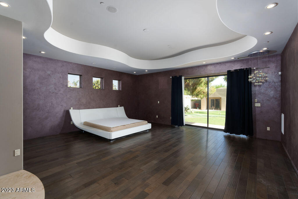 LA TIERRA ESTATES AMD - Residential