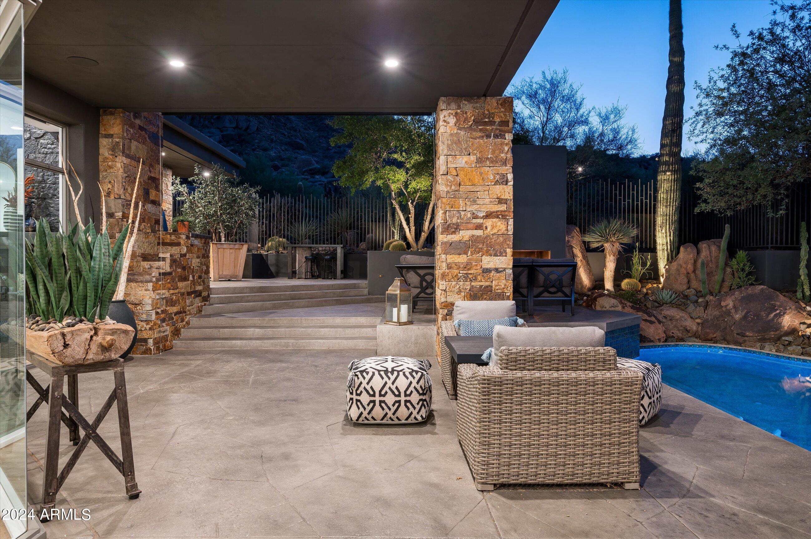 ESTANCIA - Residential