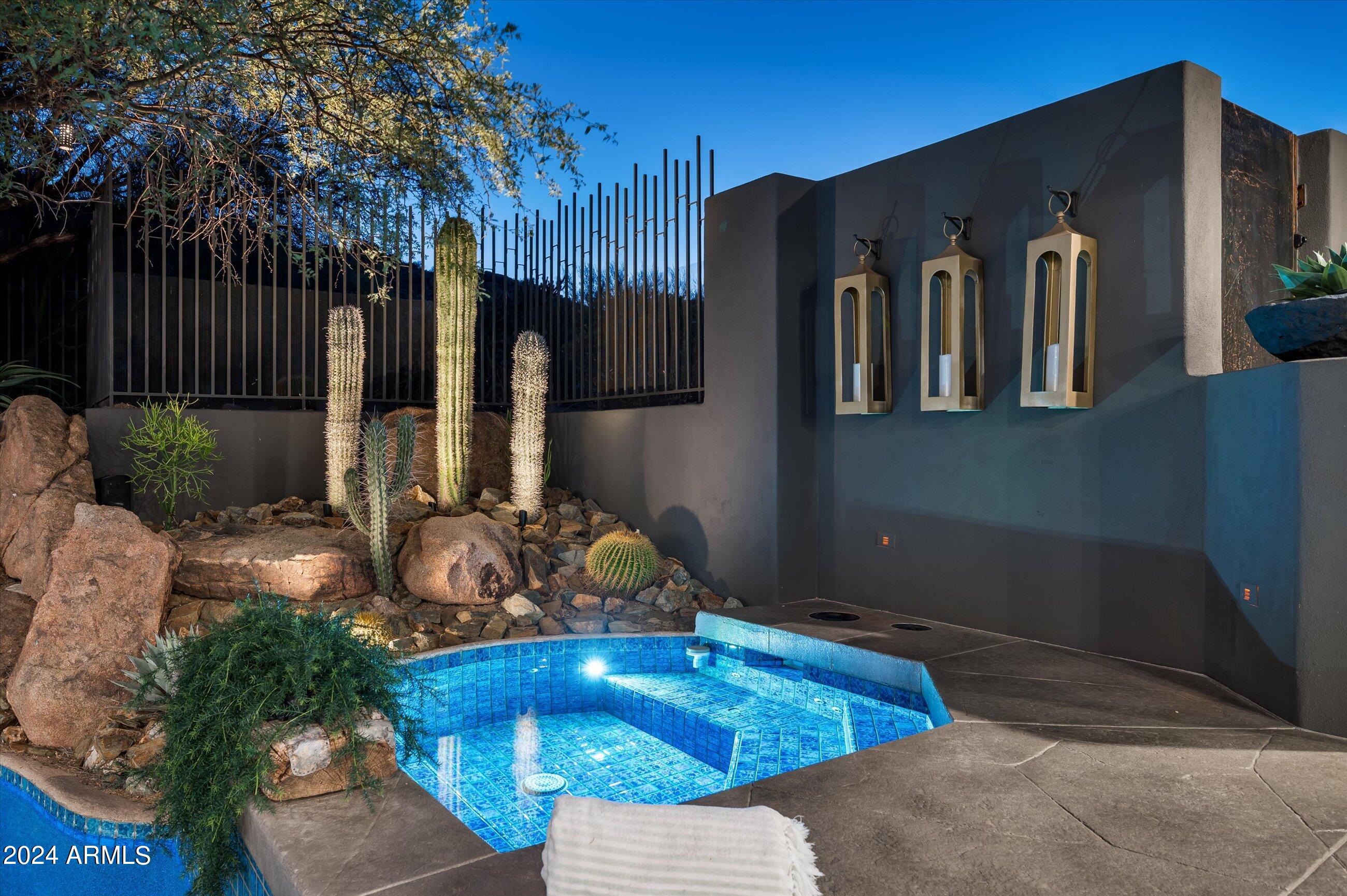 ESTANCIA - Residential
