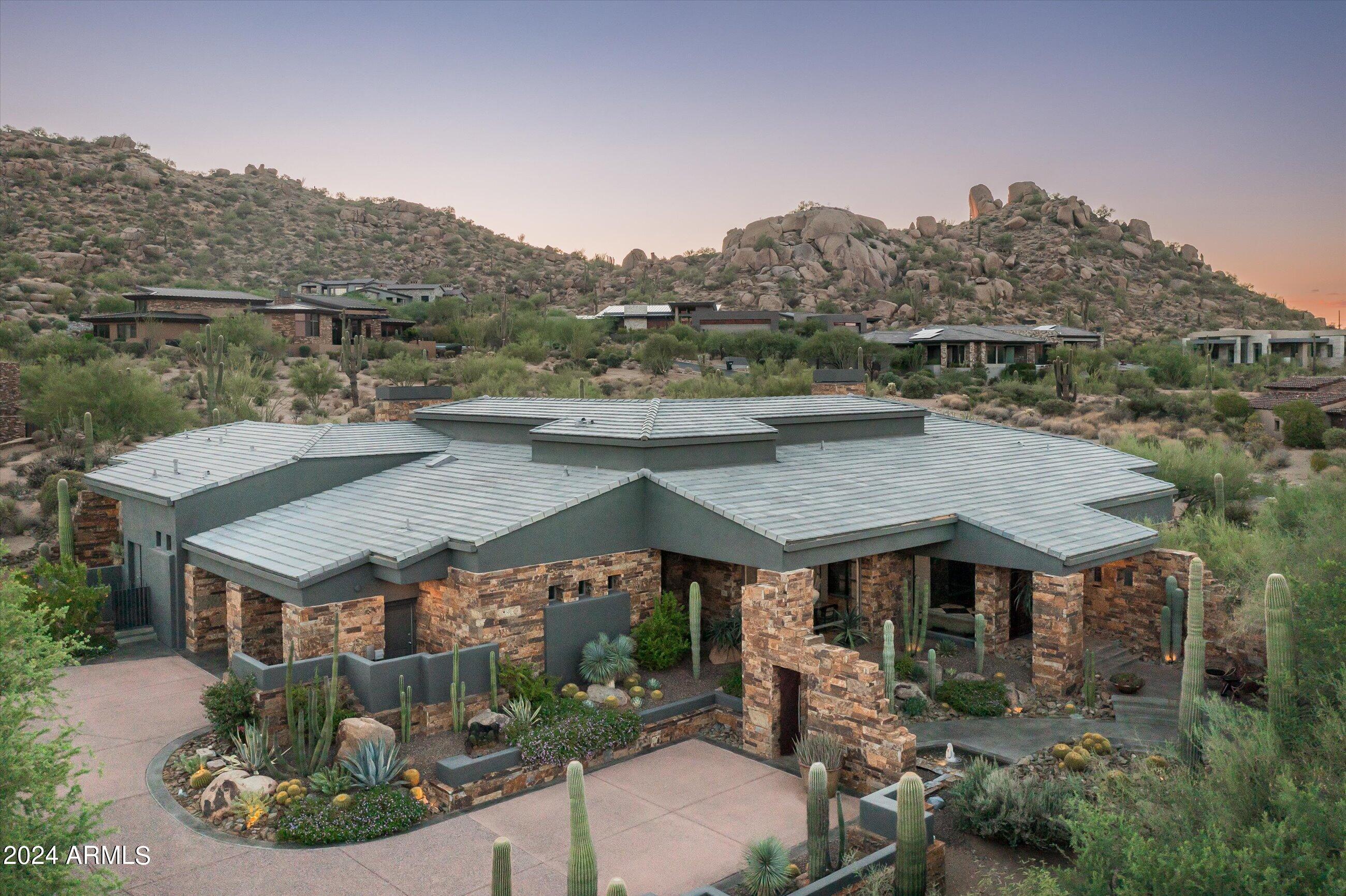ESTANCIA - Residential