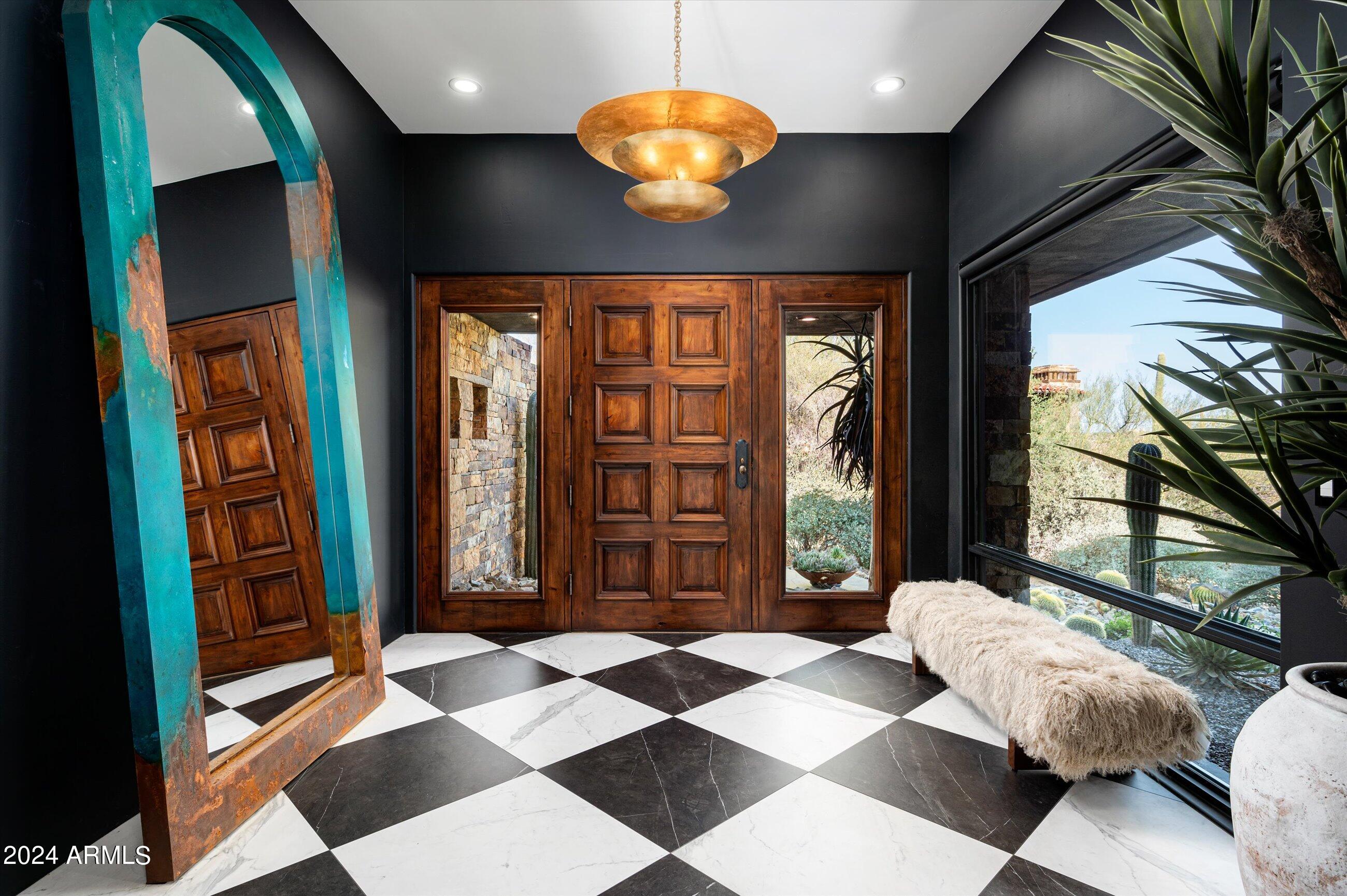 ESTANCIA - Residential