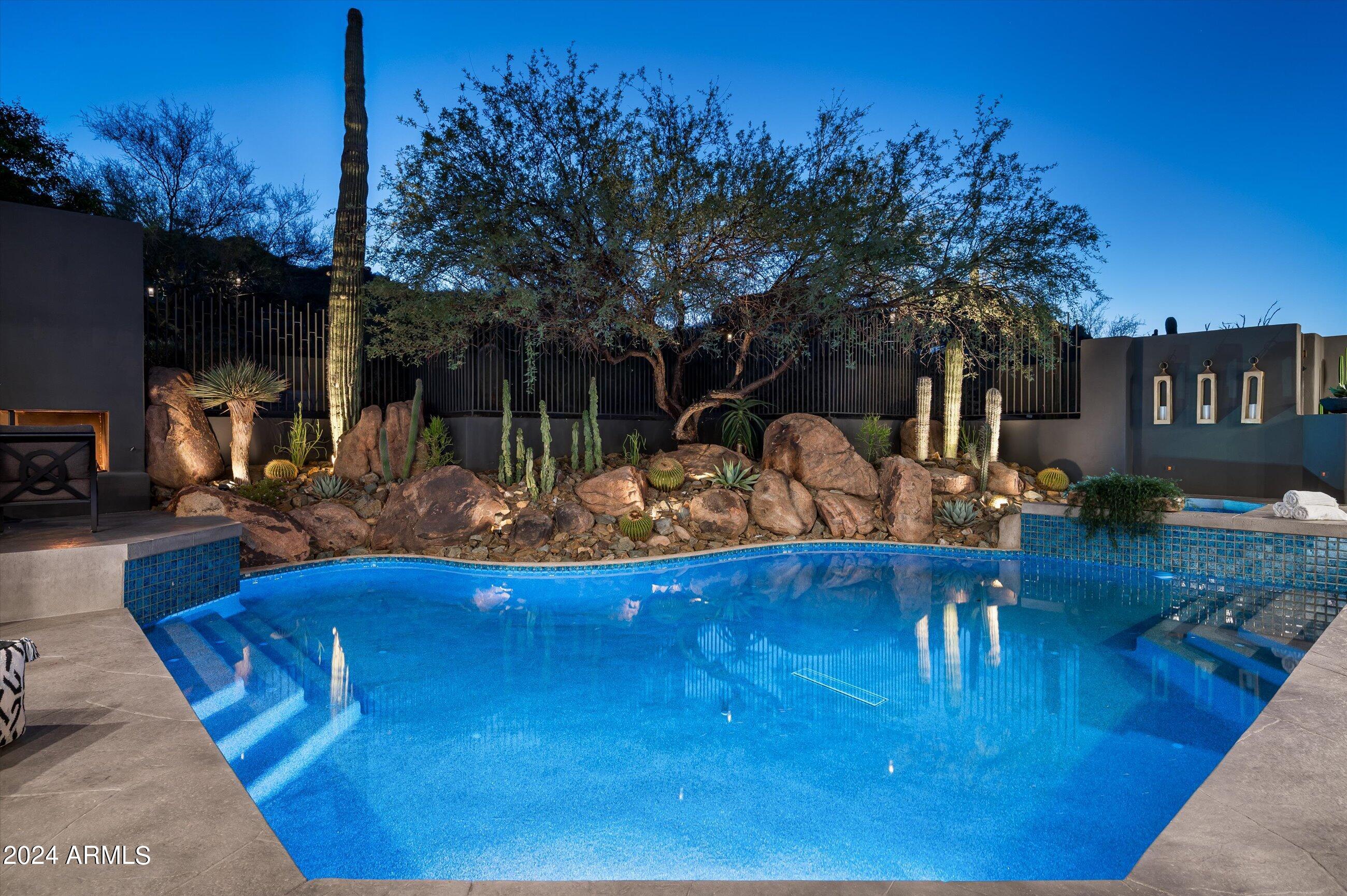 ESTANCIA - Residential