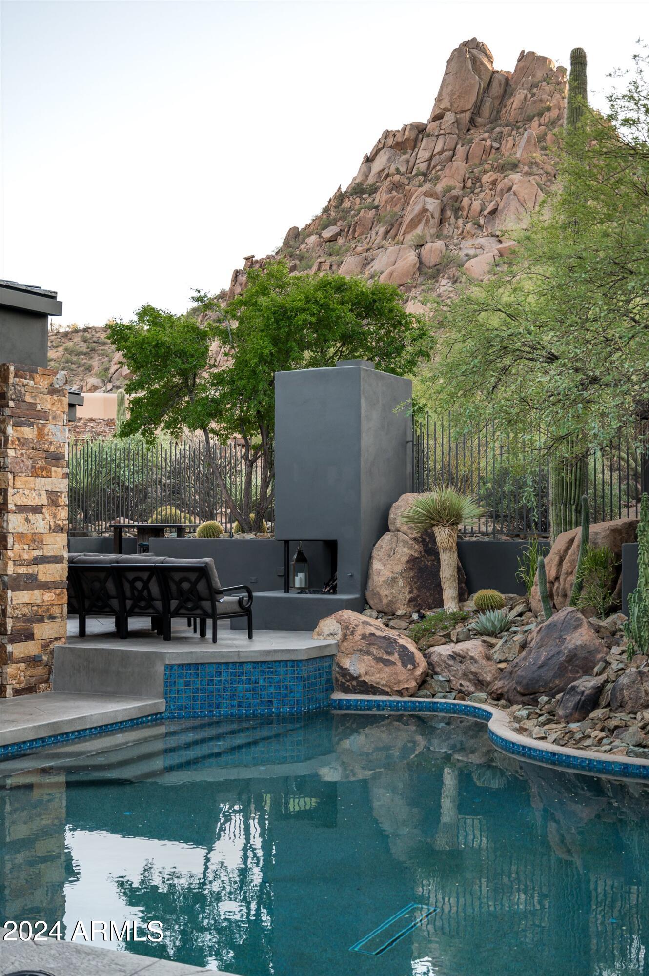 ESTANCIA - Residential