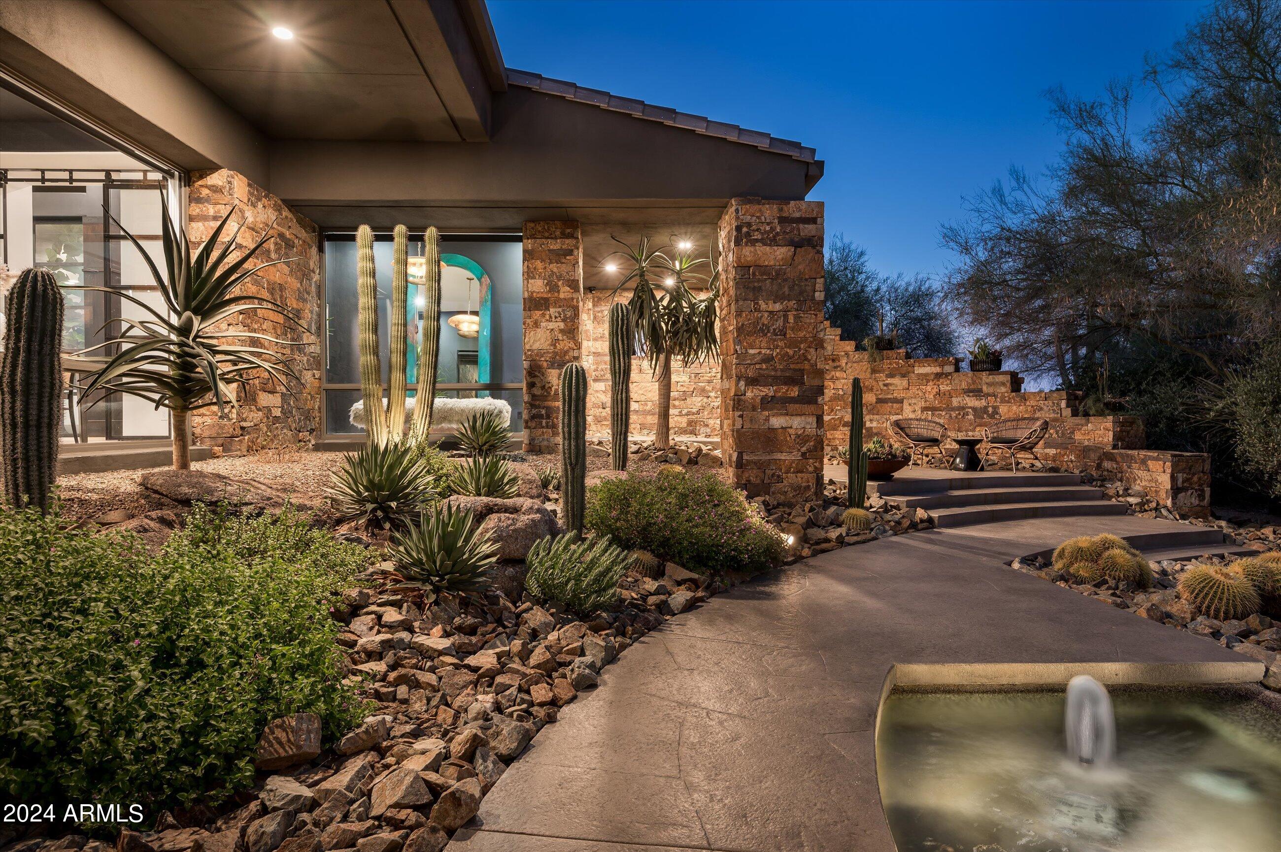 ESTANCIA - Residential