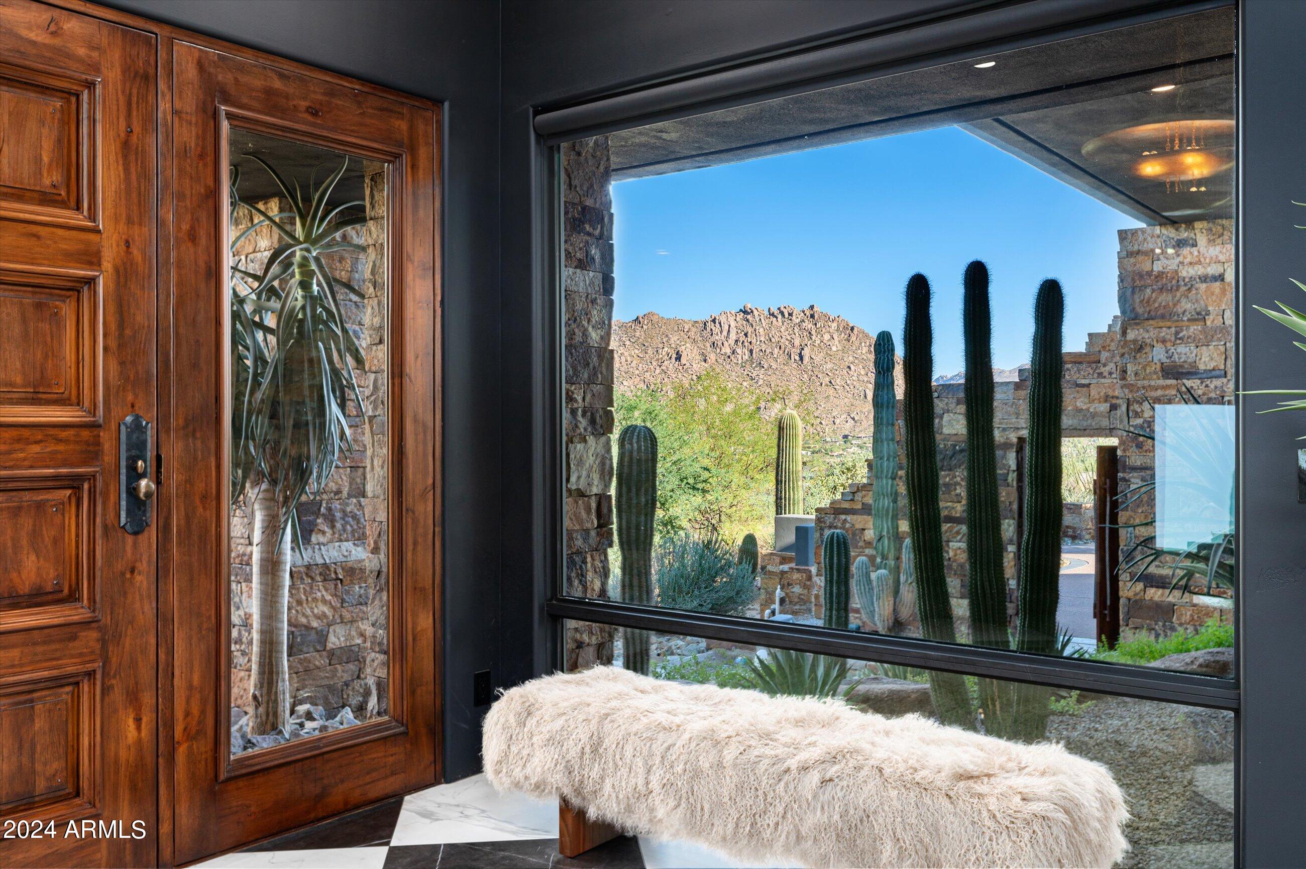 ESTANCIA - Residential