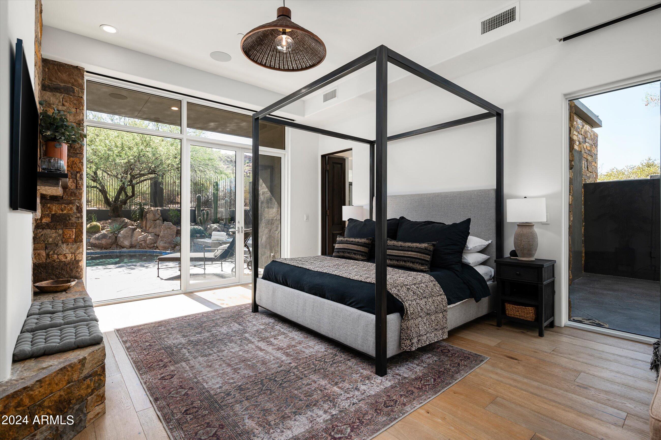 ESTANCIA - Residential