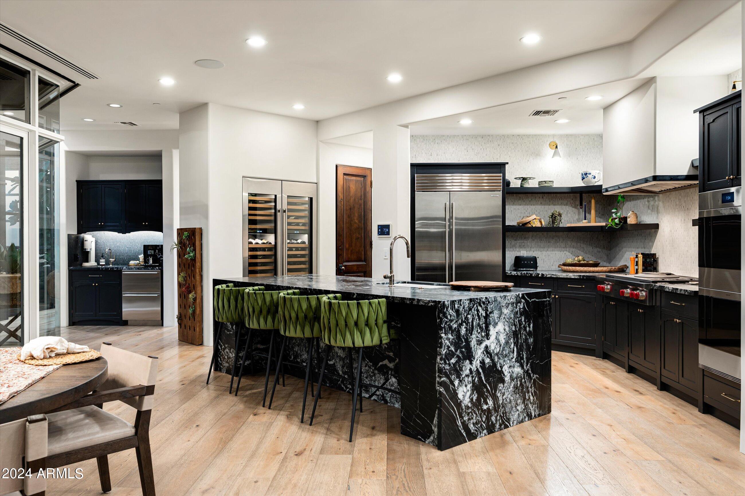 ESTANCIA - Residential