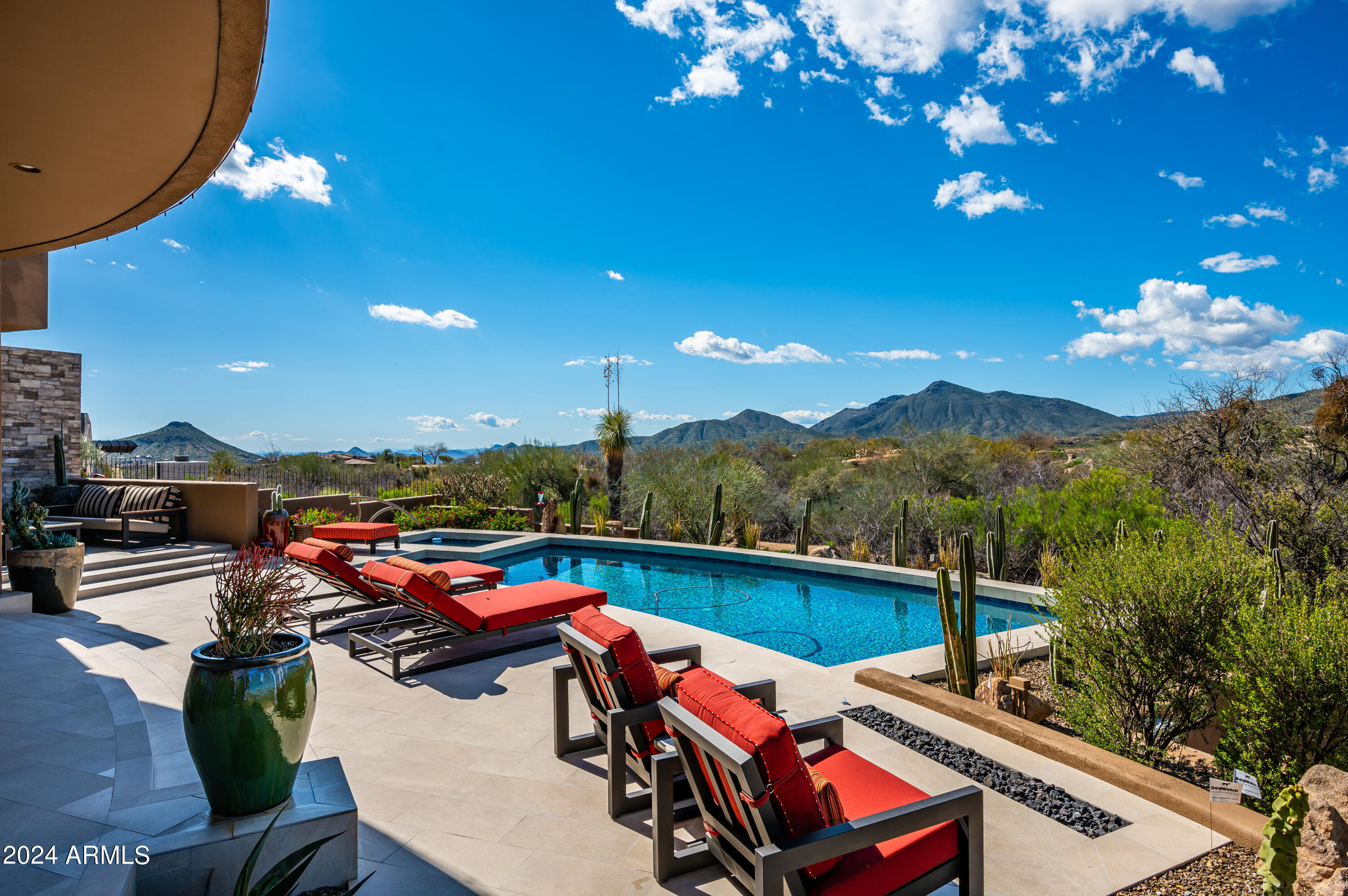 DESERT MOUNTAIN - Residential