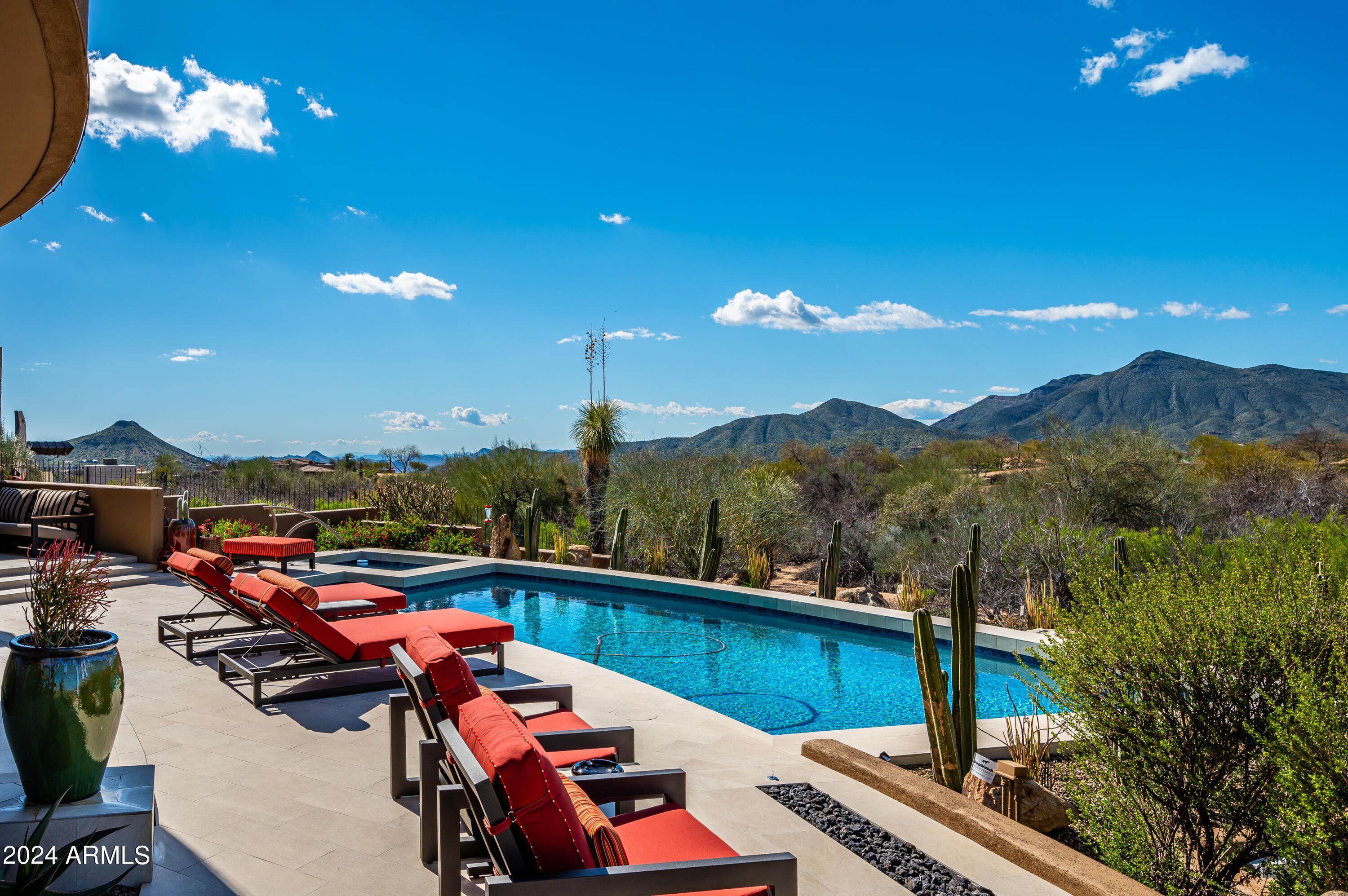 DESERT MOUNTAIN - Residential