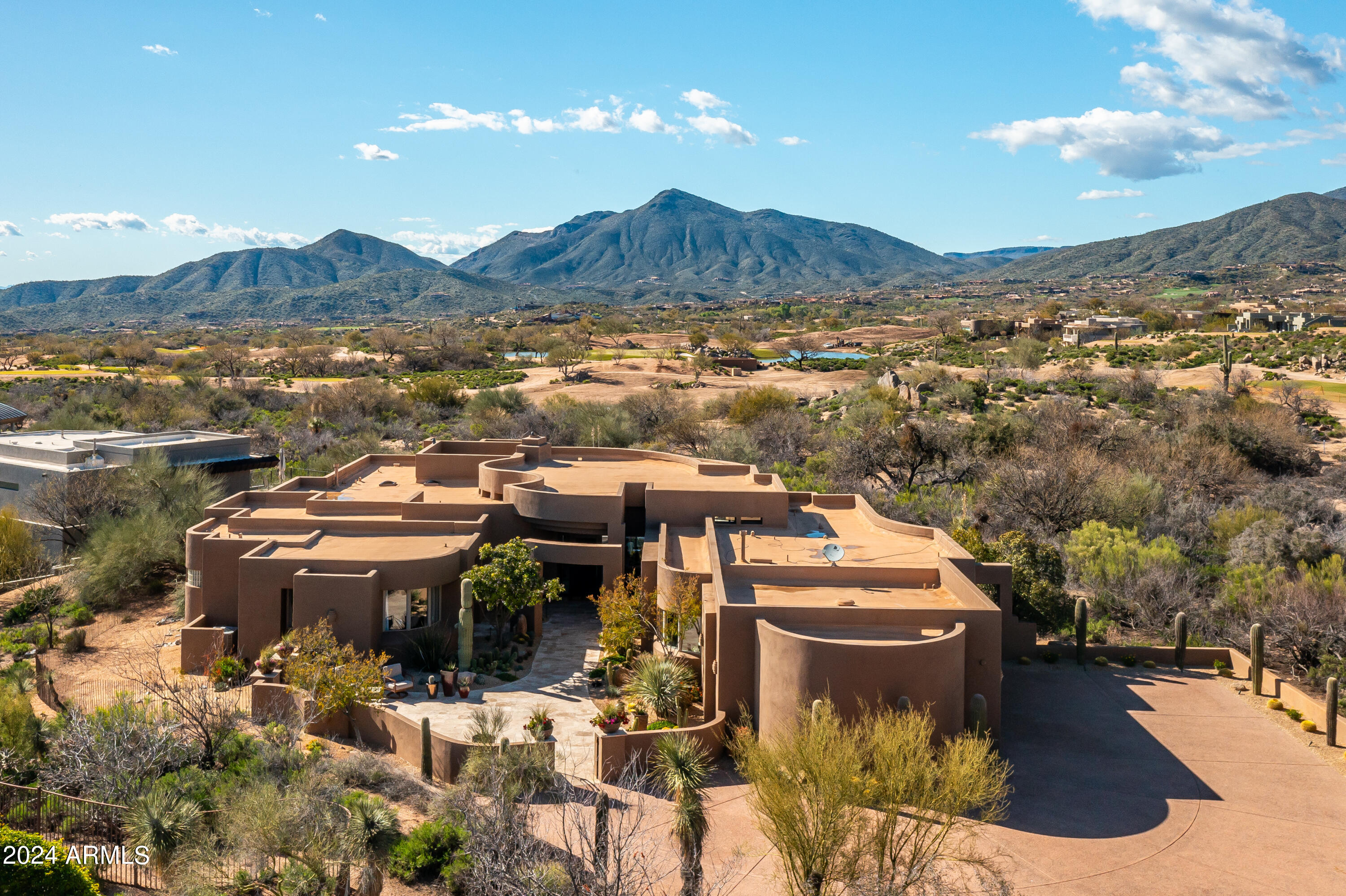 DESERT MOUNTAIN - Residential
