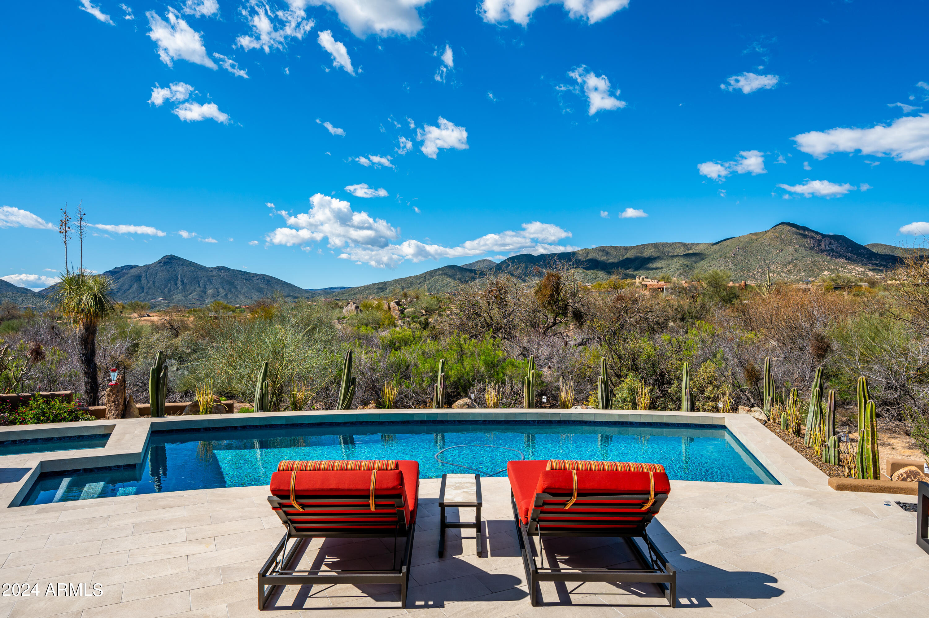 DESERT MOUNTAIN - Residential
