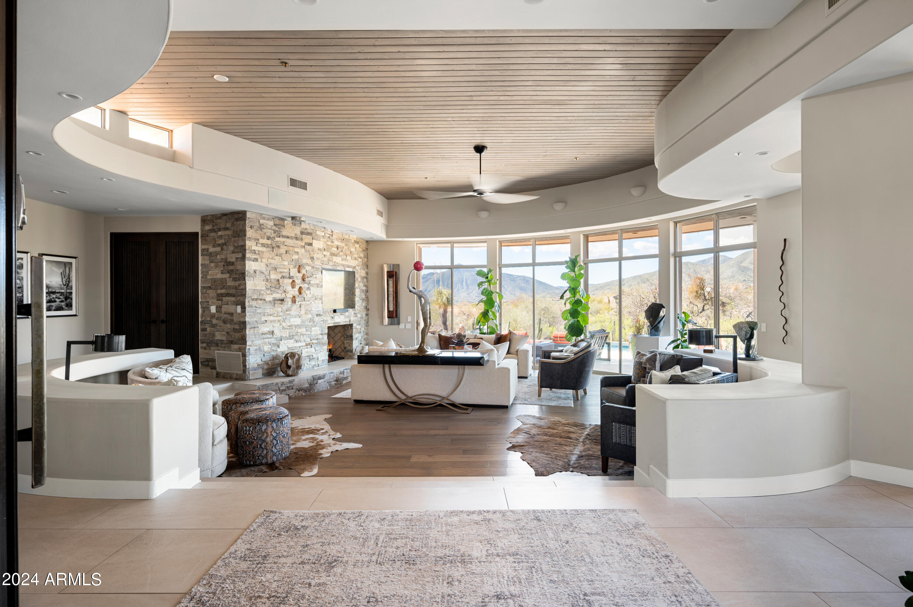 DESERT MOUNTAIN - Residential