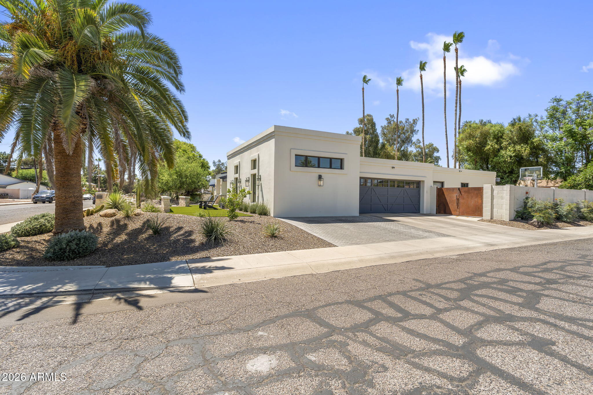 MINI-MOON ESTATES - Residential