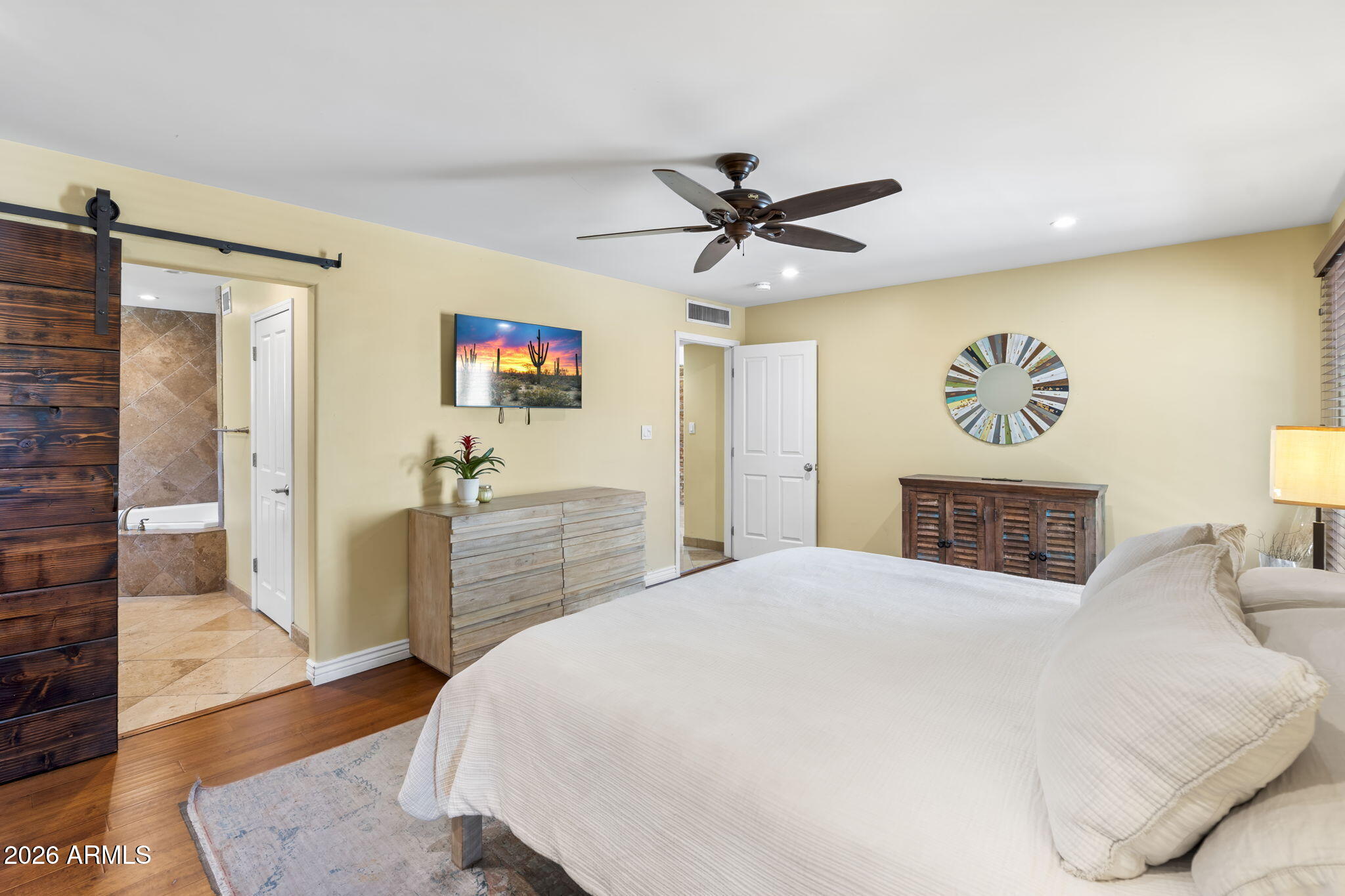 MINI-MOON ESTATES - Residential