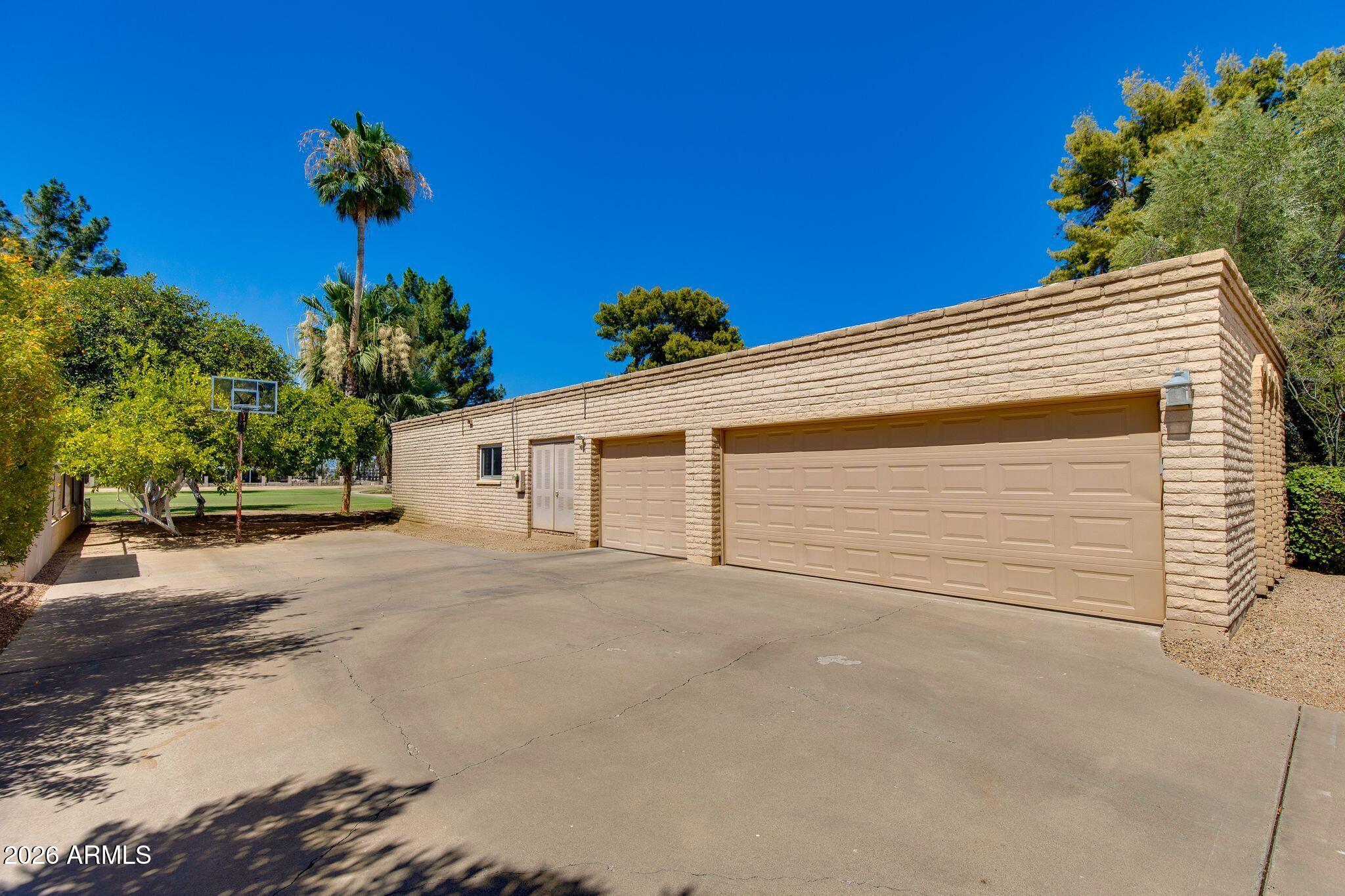 MOON VALLEY LOTS 1-128 146-339 TR A-E - Residential