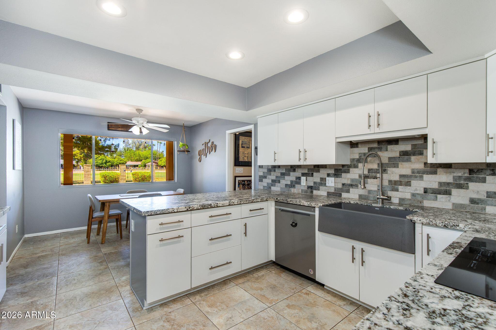 MOON VALLEY LOTS 1-128 146-339 TR A-E - Residential