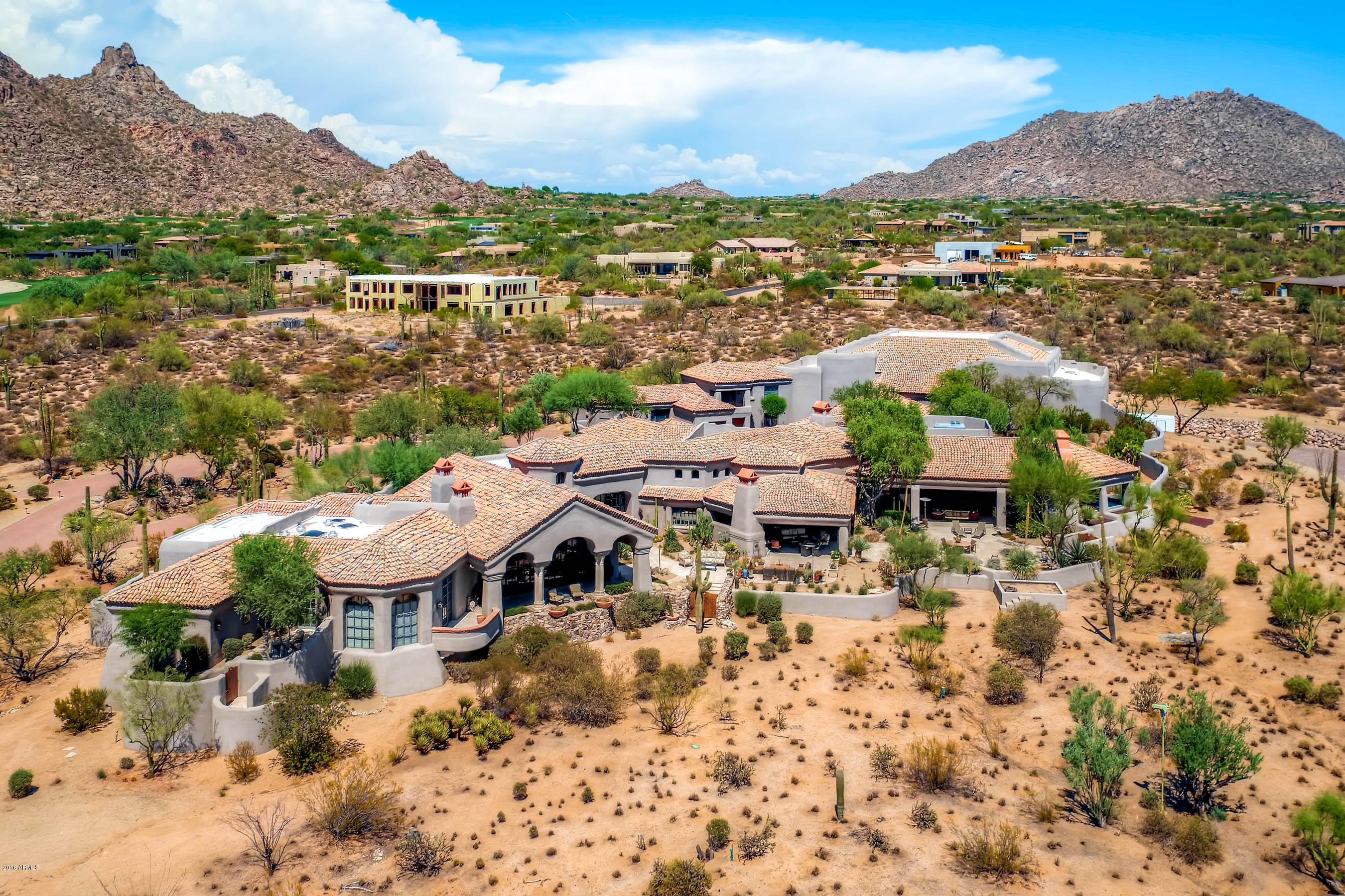 LAND DIVISION 9422 E HAPPY VALLEY RD SCOTTSDALE AZ
217-04-523, 217-04-524 - Residential