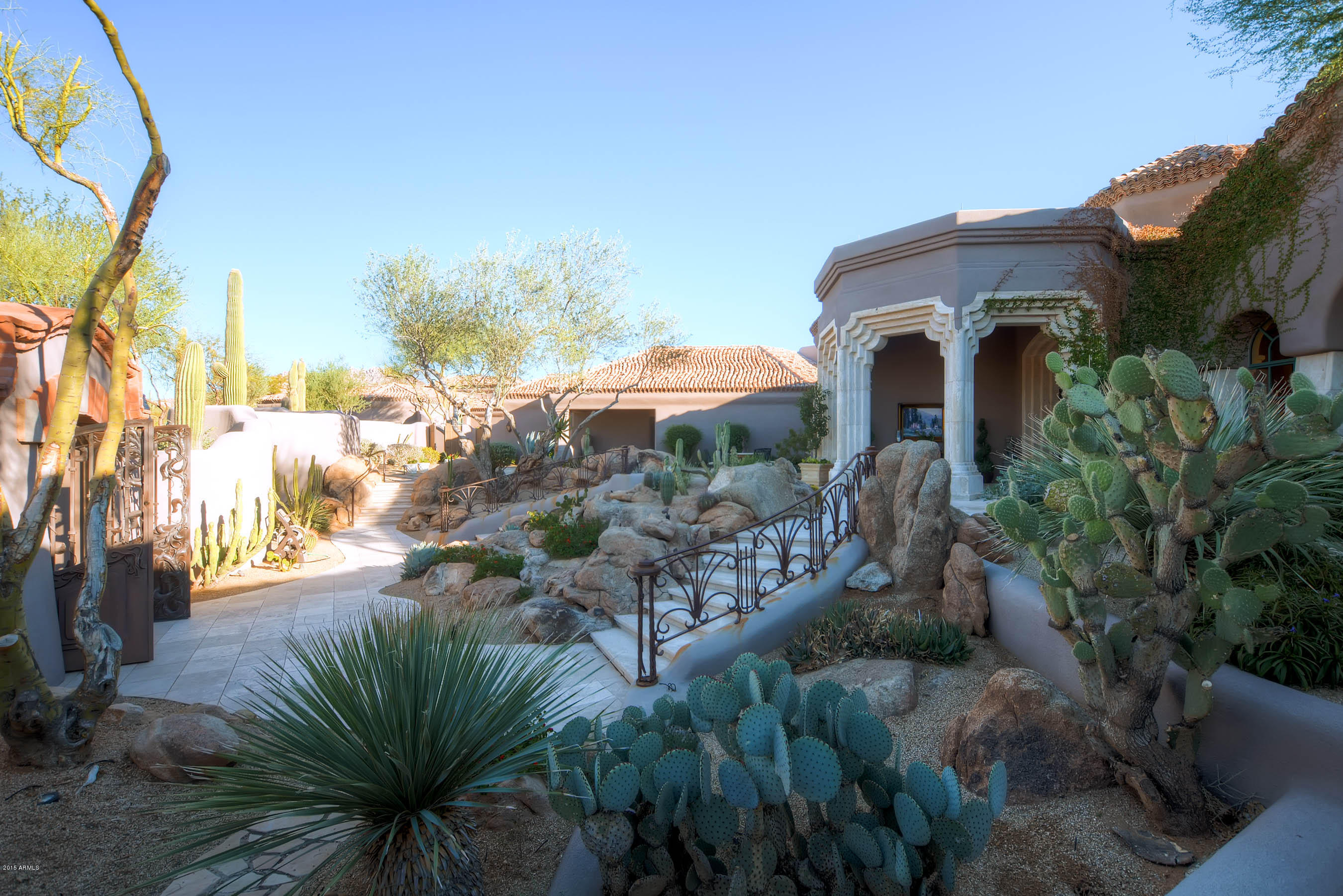 LAND DIVISION 9422 E HAPPY VALLEY RD SCOTTSDALE AZ
217-04-523, 217-04-524 - Residential