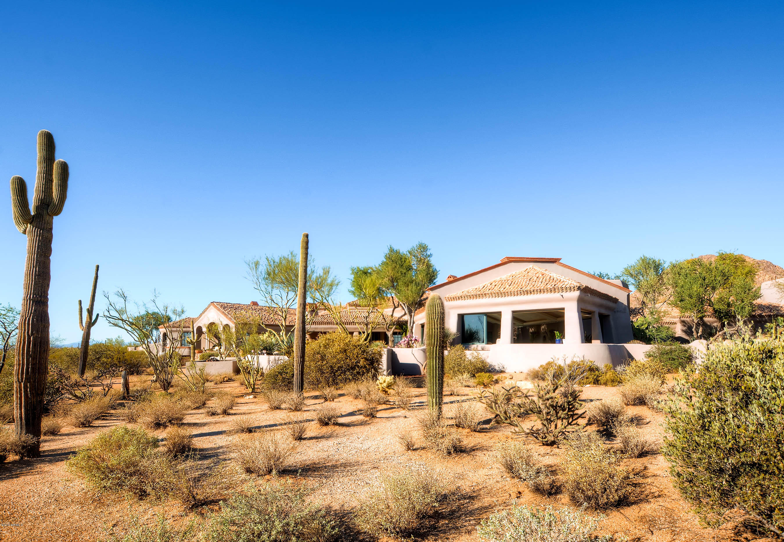 LAND DIVISION 9422 E HAPPY VALLEY RD SCOTTSDALE AZ
217-04-523, 217-04-524 - Residential