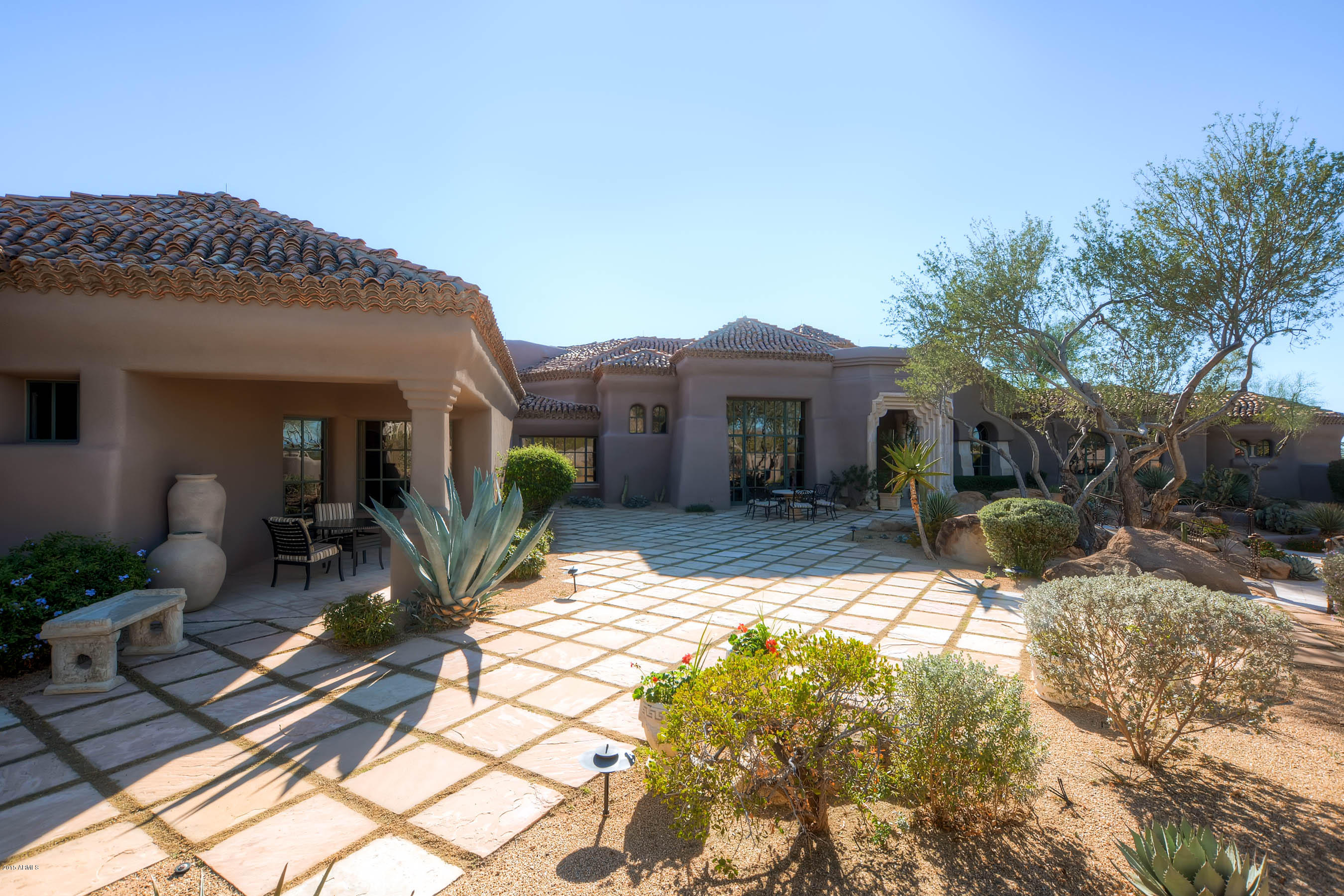 LAND DIVISION 9422 E HAPPY VALLEY RD SCOTTSDALE AZ
217-04-523, 217-04-524 - Residential