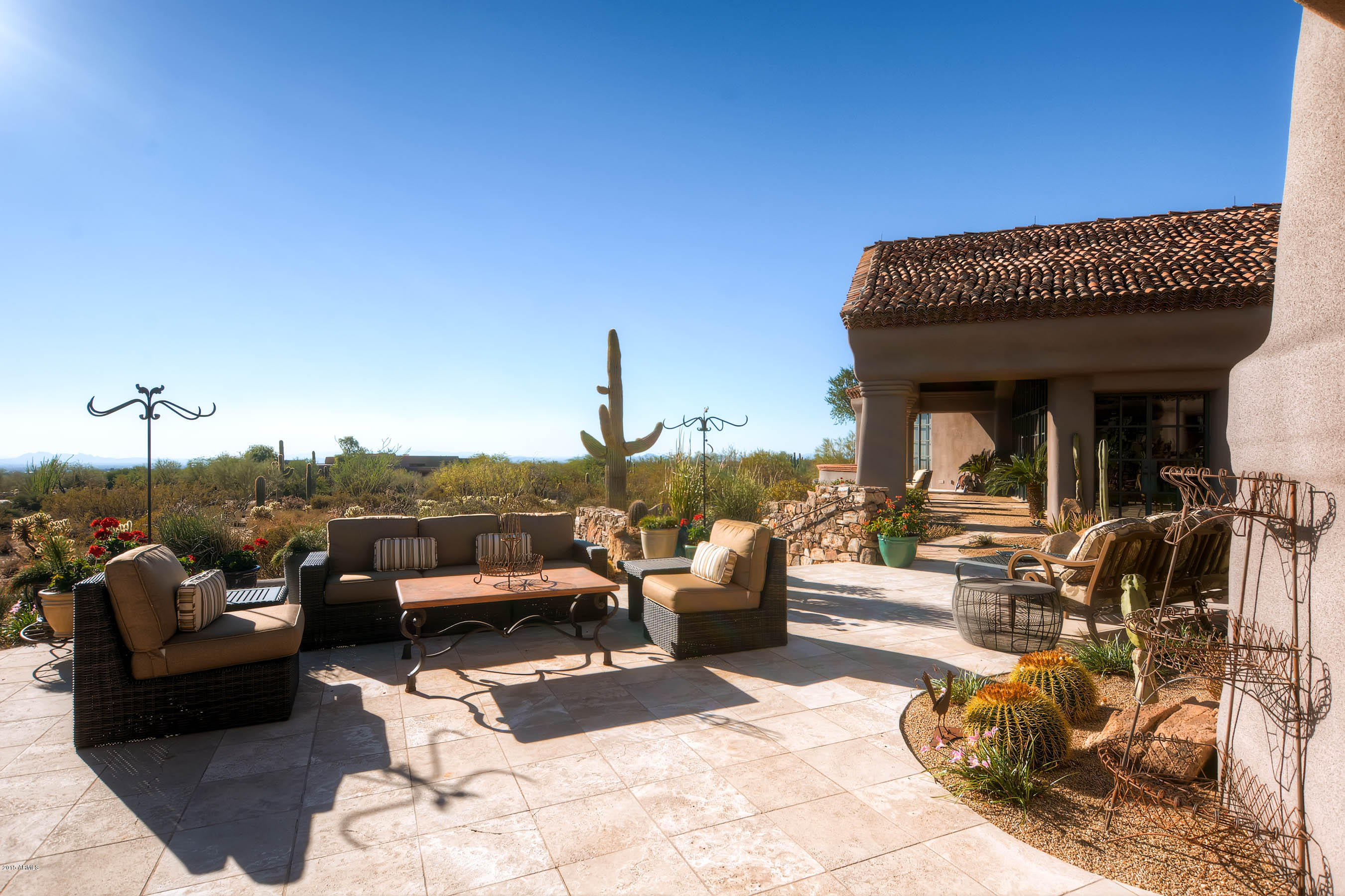 LAND DIVISION 9422 E HAPPY VALLEY RD SCOTTSDALE AZ
217-04-523, 217-04-524 - Residential