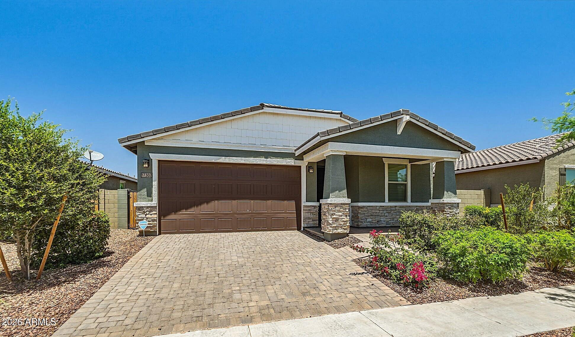 DESERT OASIS - Residential