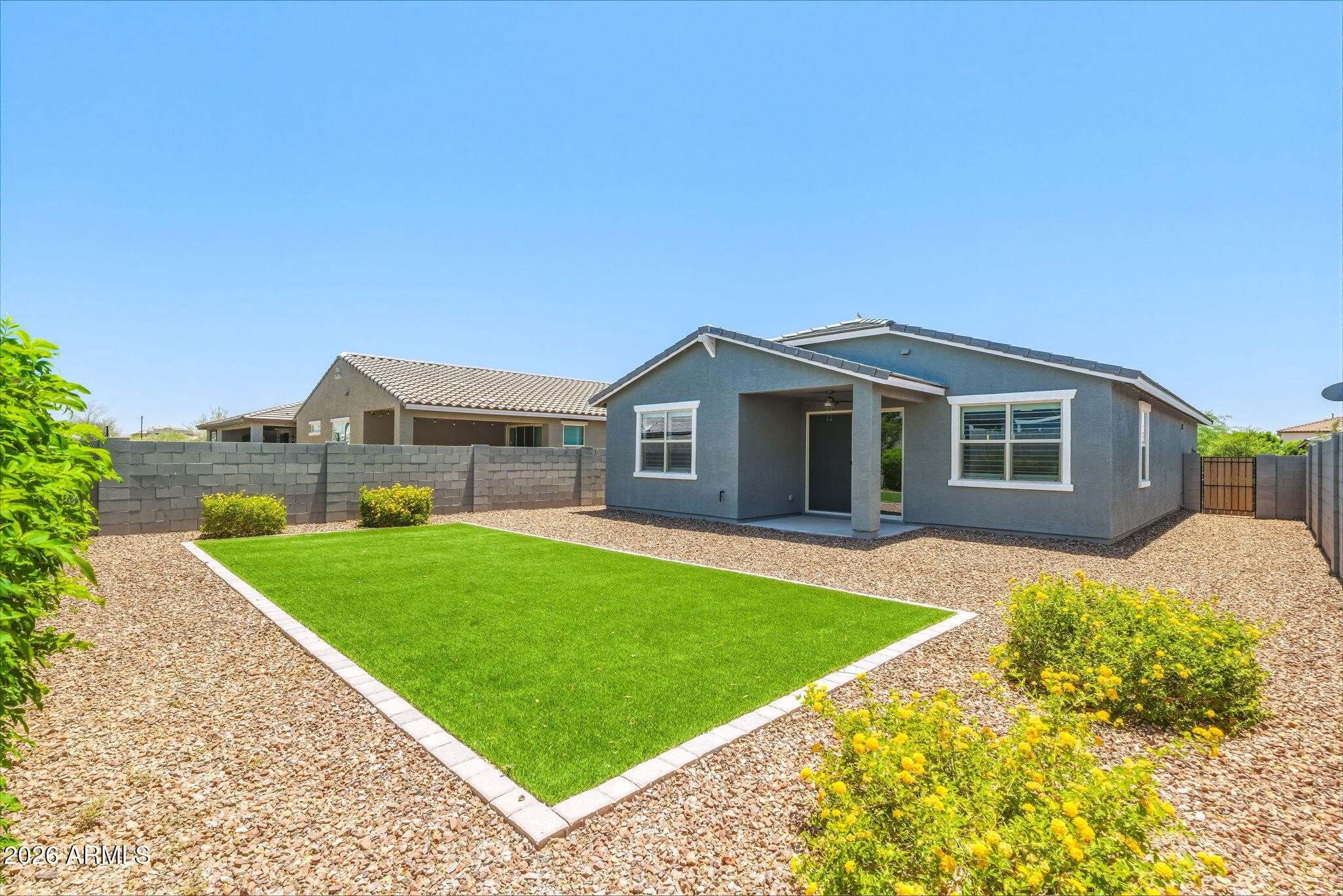 DESERT OASIS - Residential