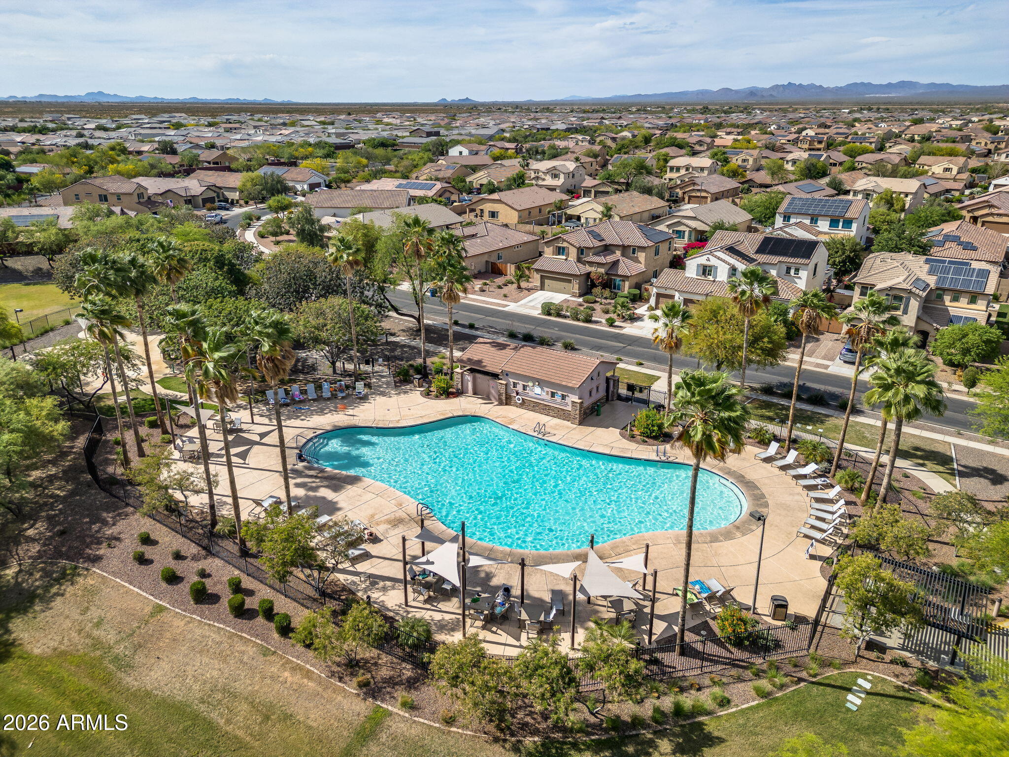 DESERT OASIS - Residential