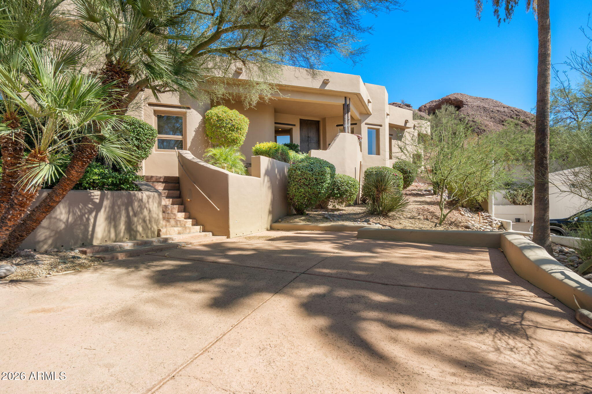 CAMELBACK CANYON - Residential