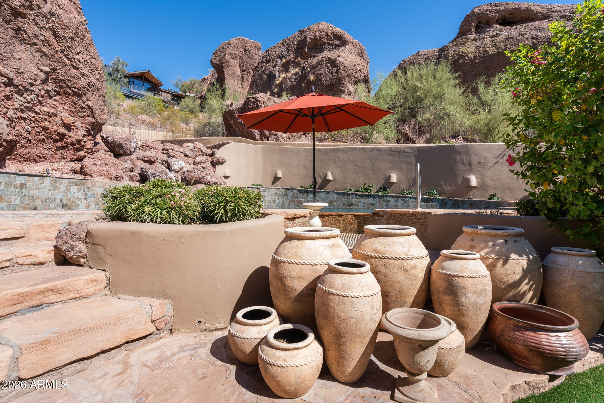 CAMELBACK CANYON - Residential
