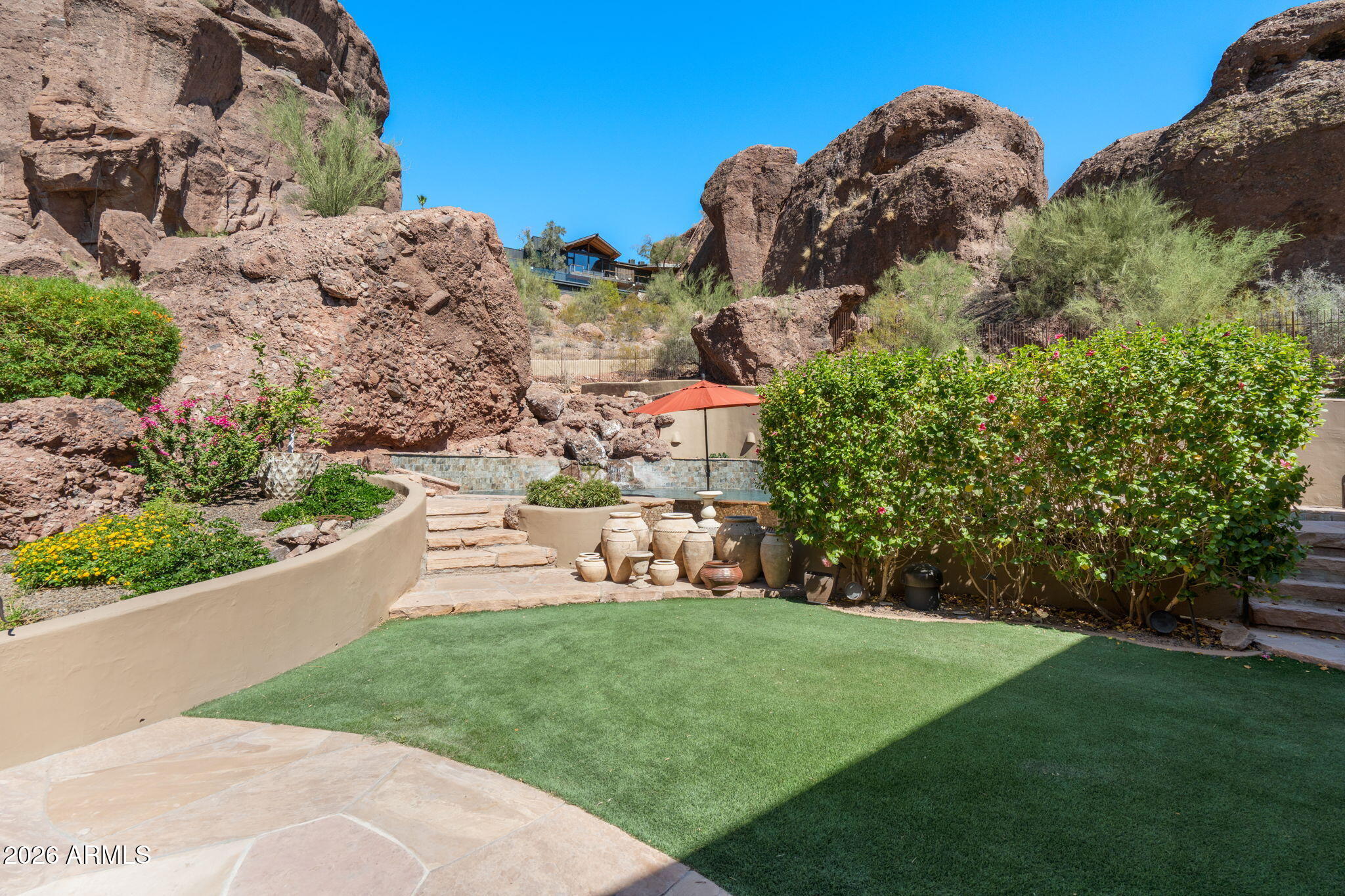 CAMELBACK CANYON - Residential